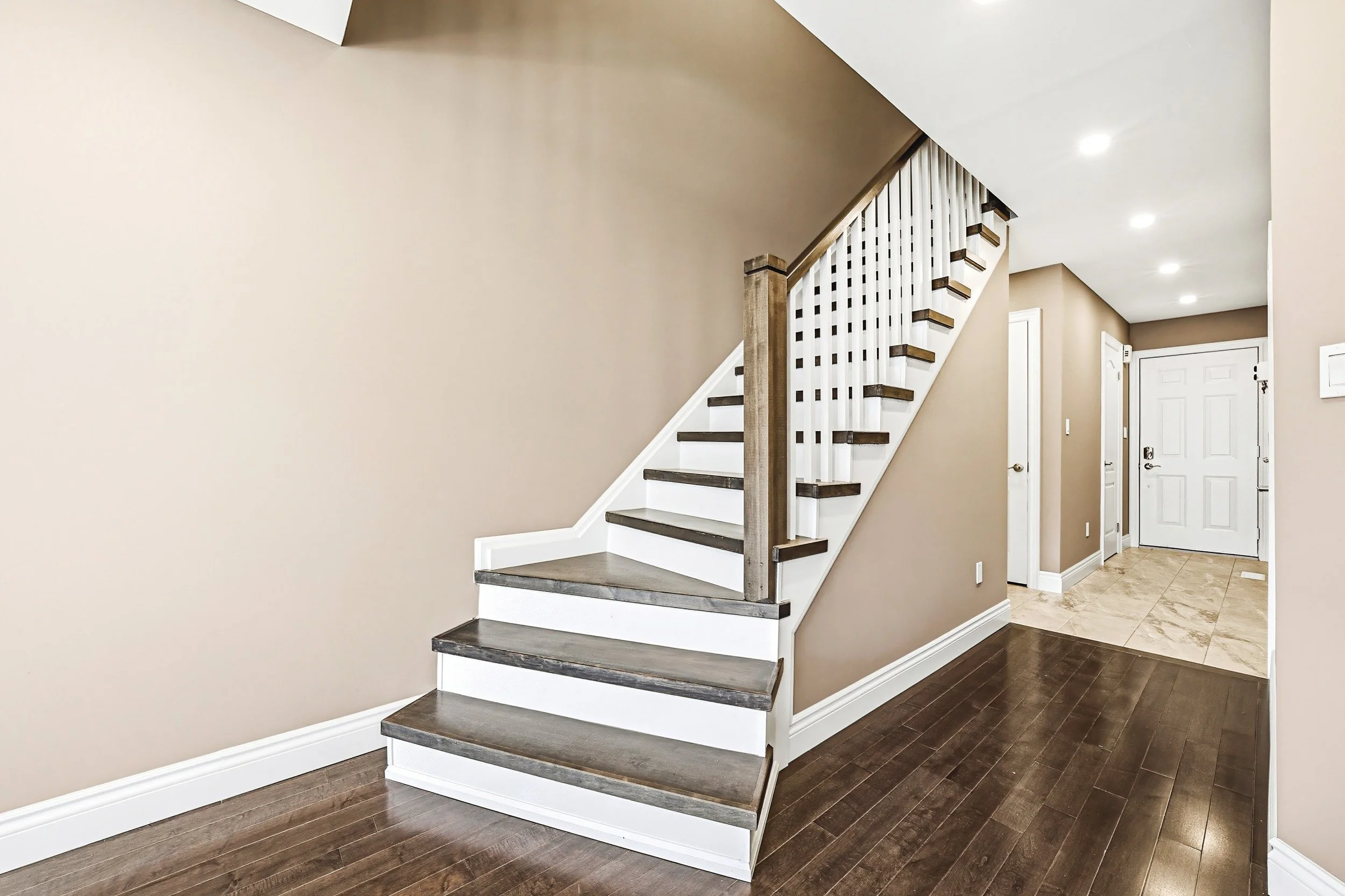 18 - 1000 Upper Paradise Rd #16, Hamilton.jpg