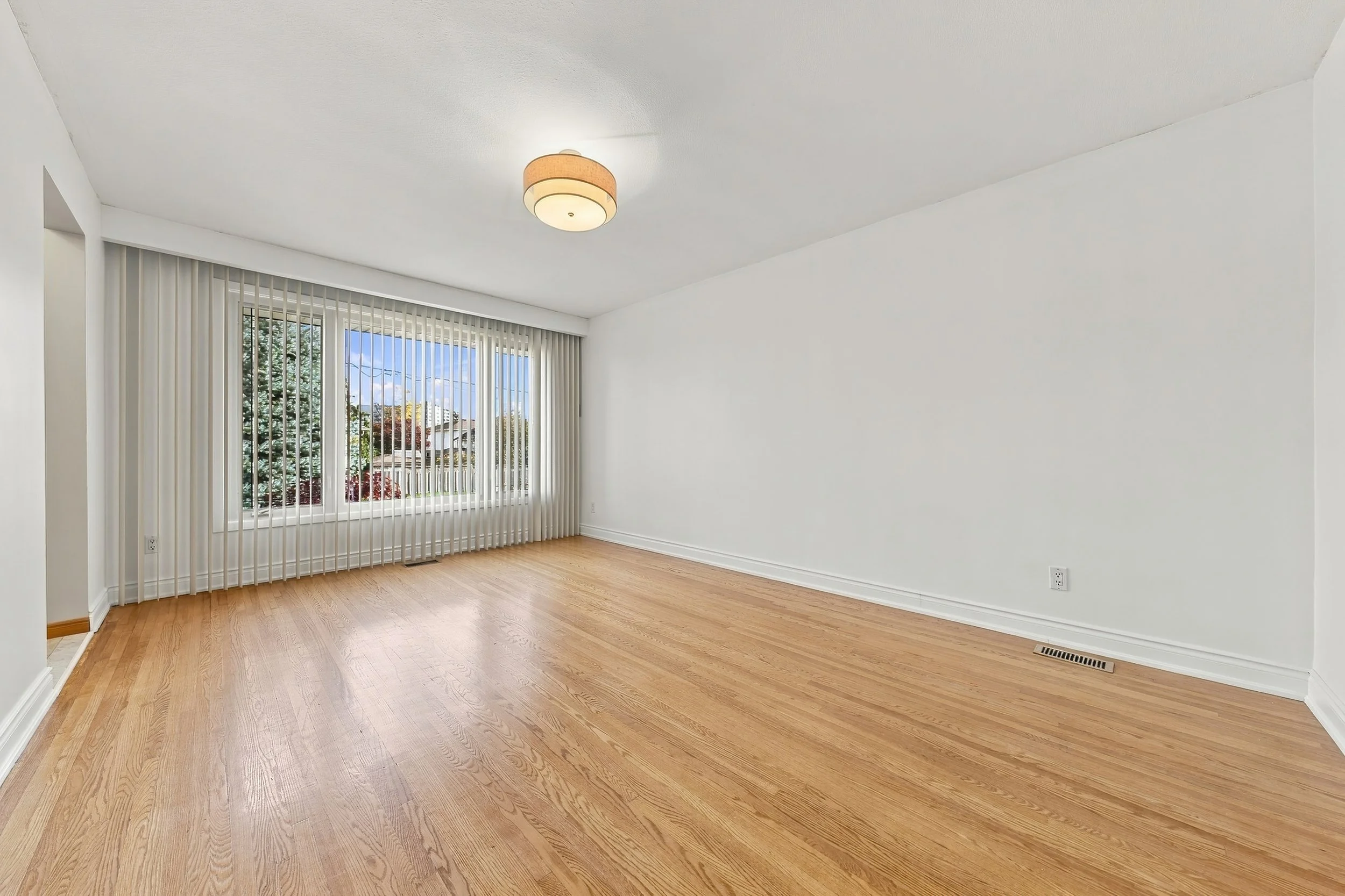 8 - 206 Warren Ave, Hamilton.jpg