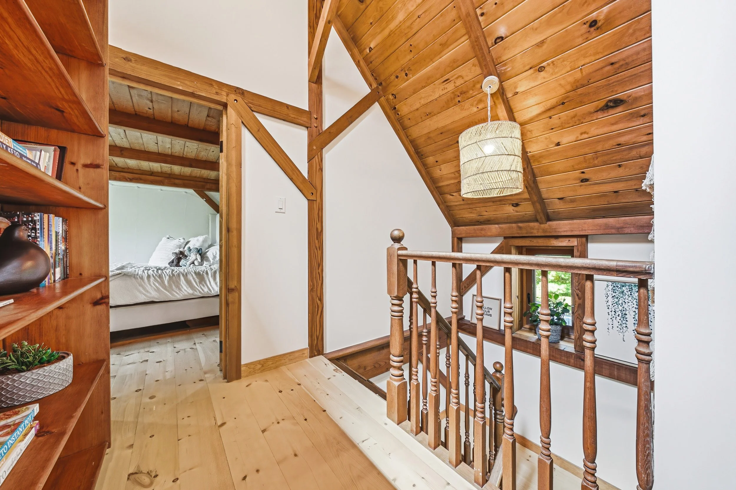 33 - 1548 Mineral Springs Rd, Ancaster.jpg