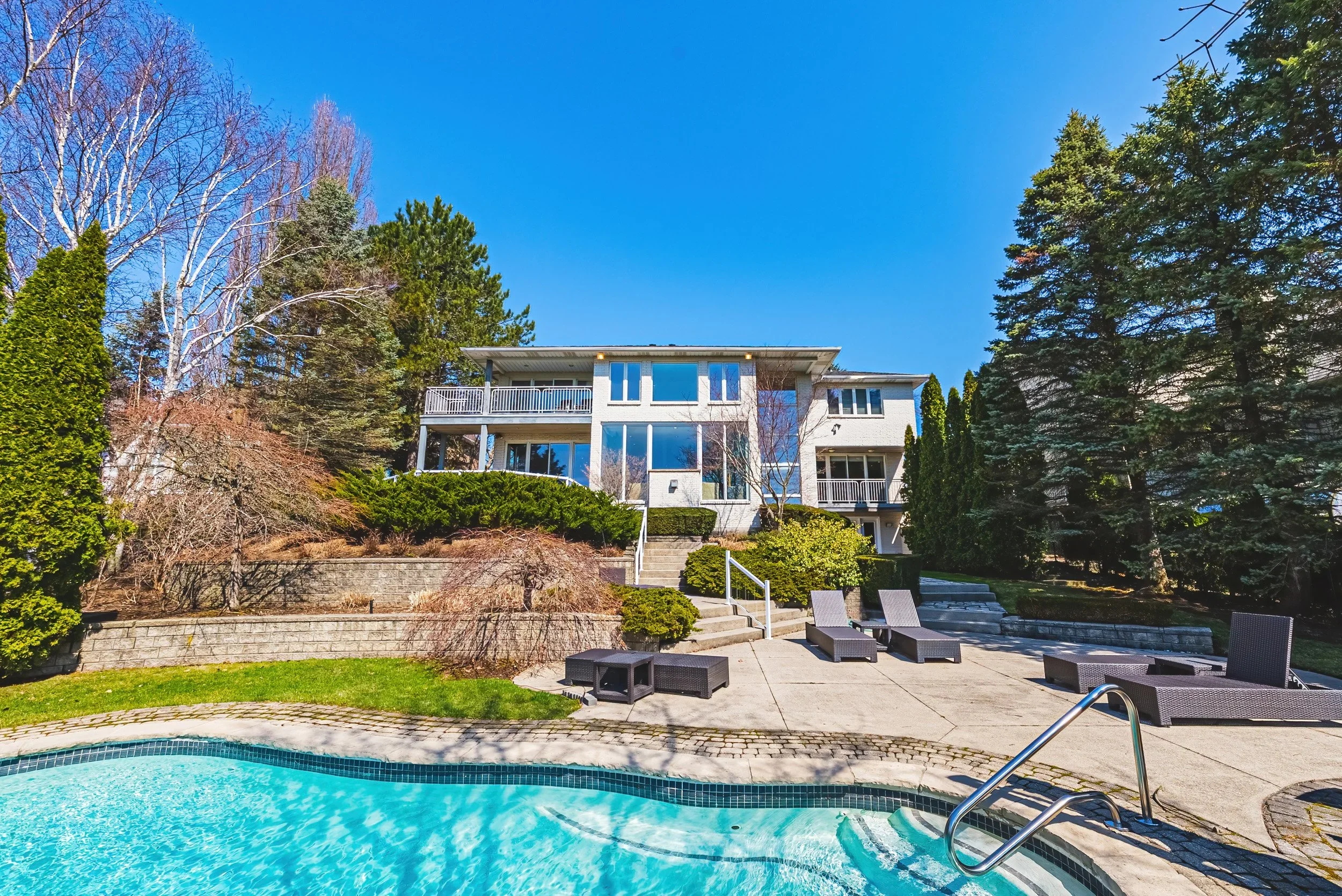 2 Anslow Court, Dundas