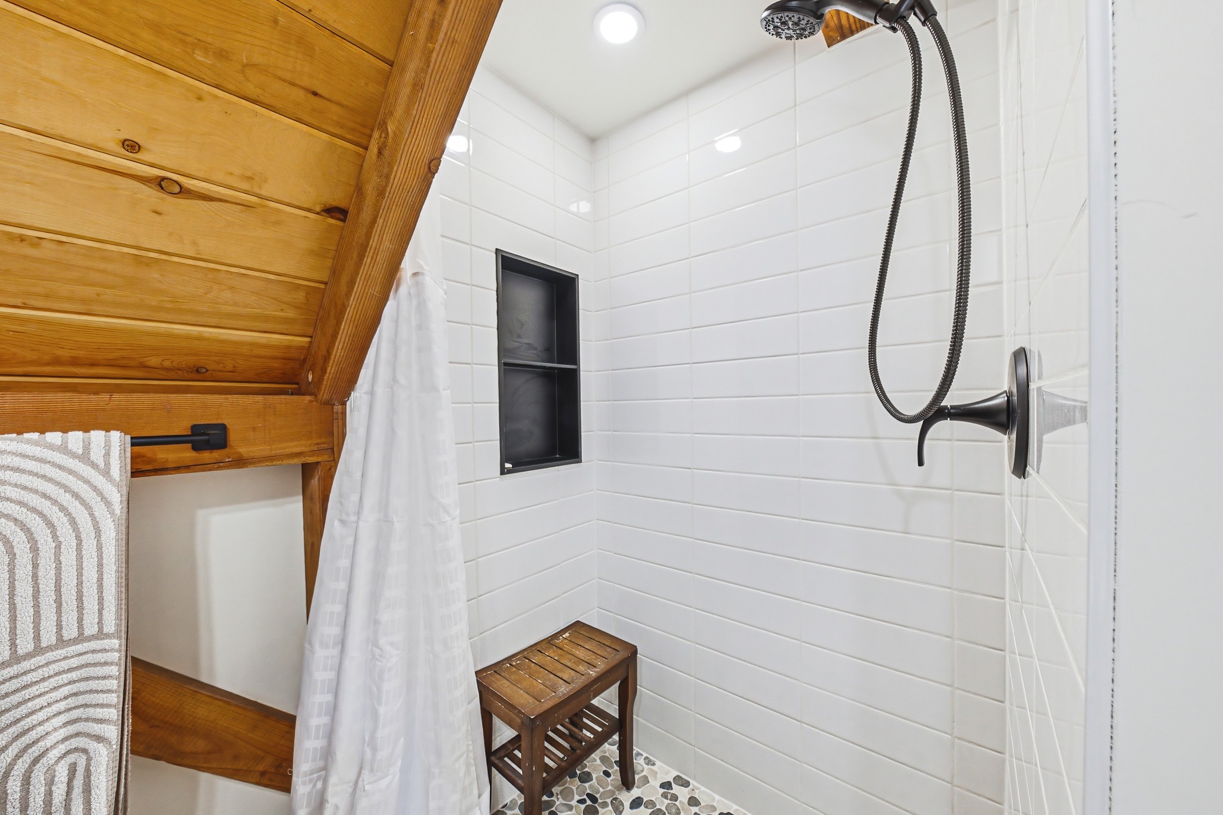 39 - 1548 Mineral Springs Rd, Ancaster.jpg