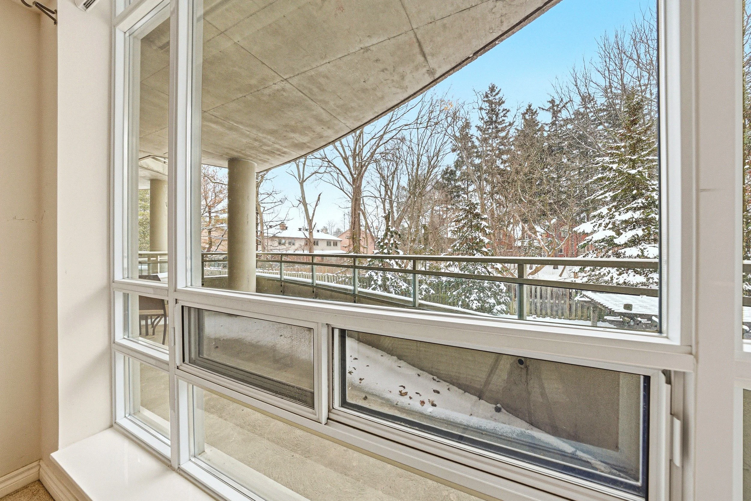 20 - 125 Wilson St W #214, Ancaster.jpg