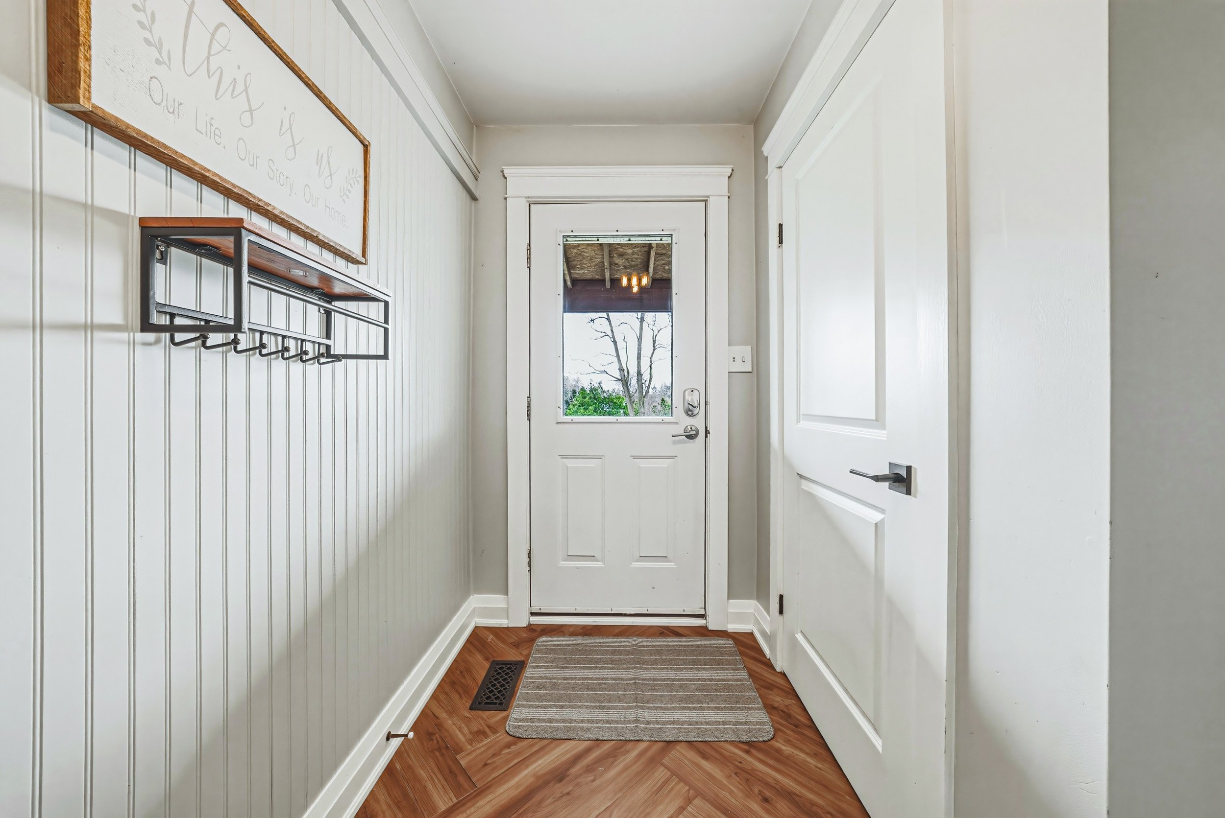 6 - 1292 Glancaster Road, Ancaster.jpg