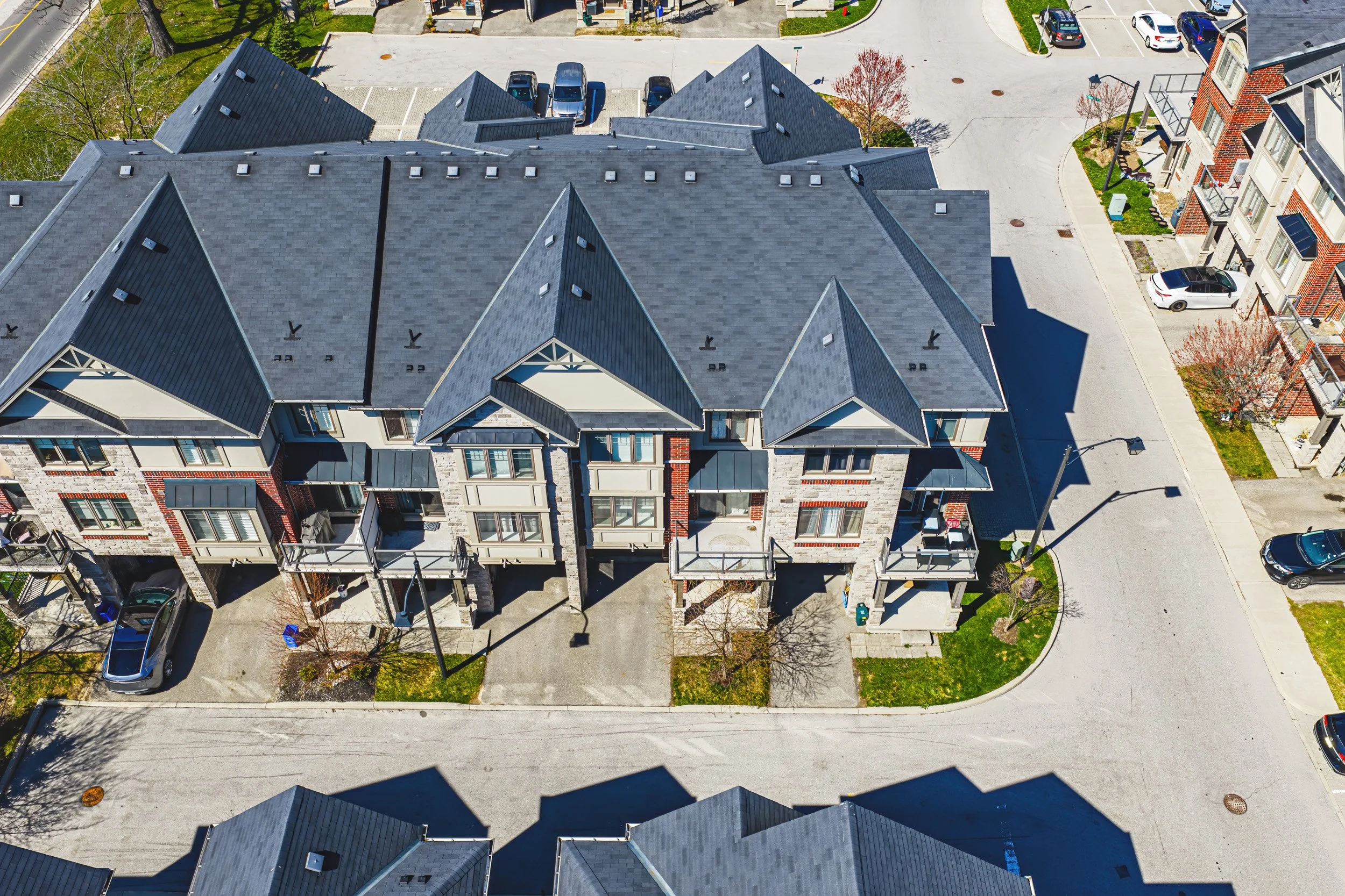 28 - 4 Bird Lane, Ancaster.jpg