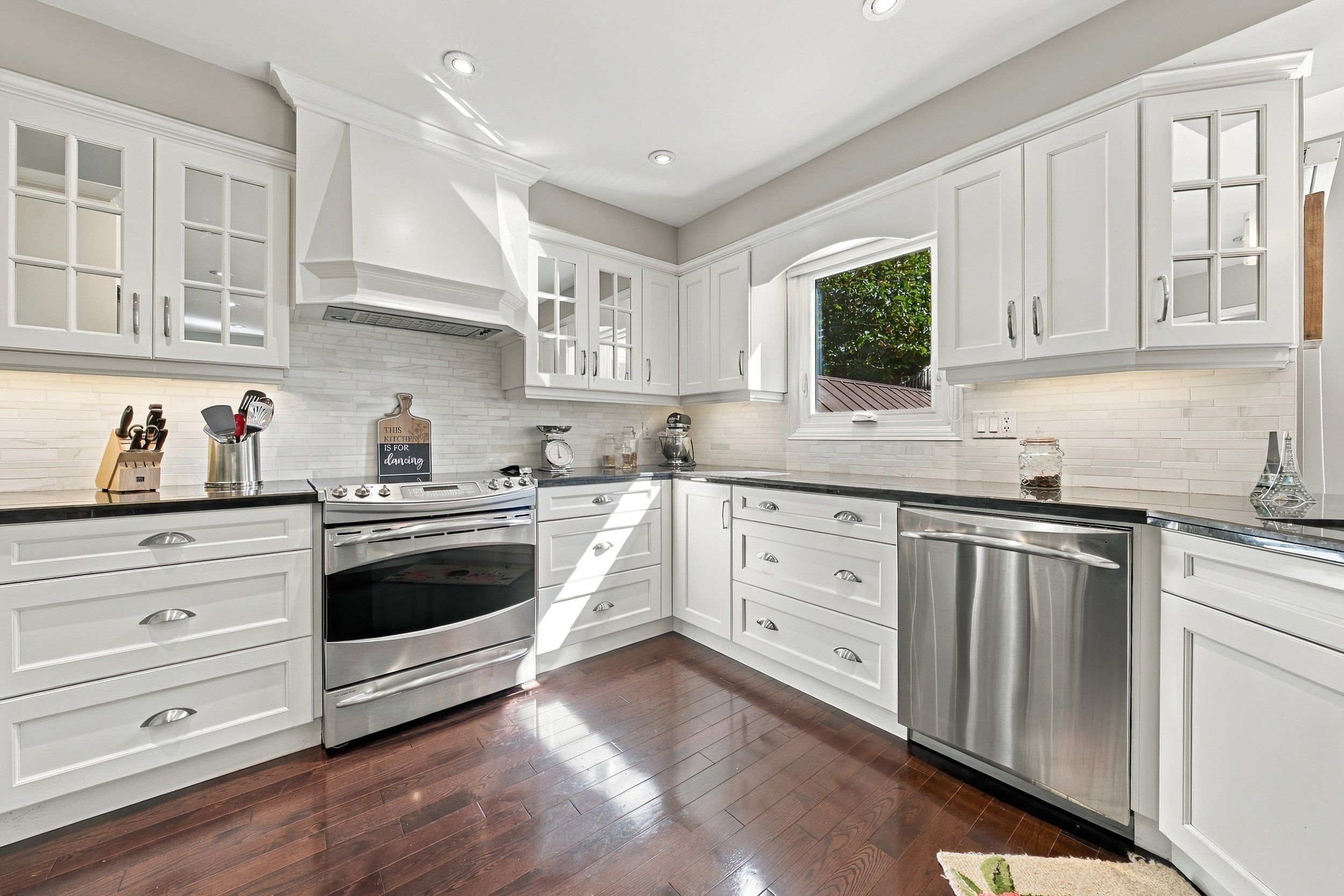 10 - 427 Melanie Cres, Ancaster.jpg