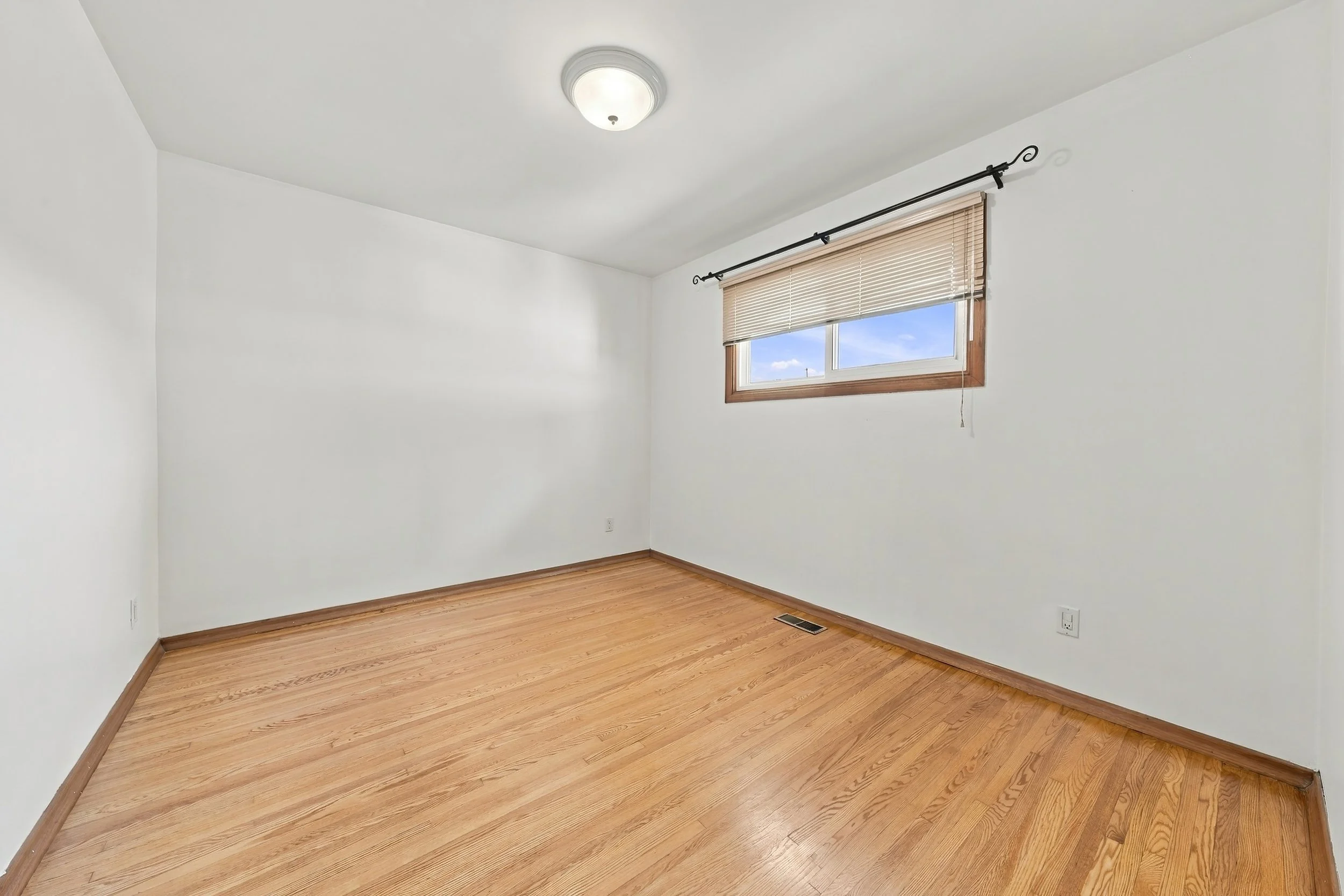 12 - 206 Warren Ave, Hamilton.jpg
