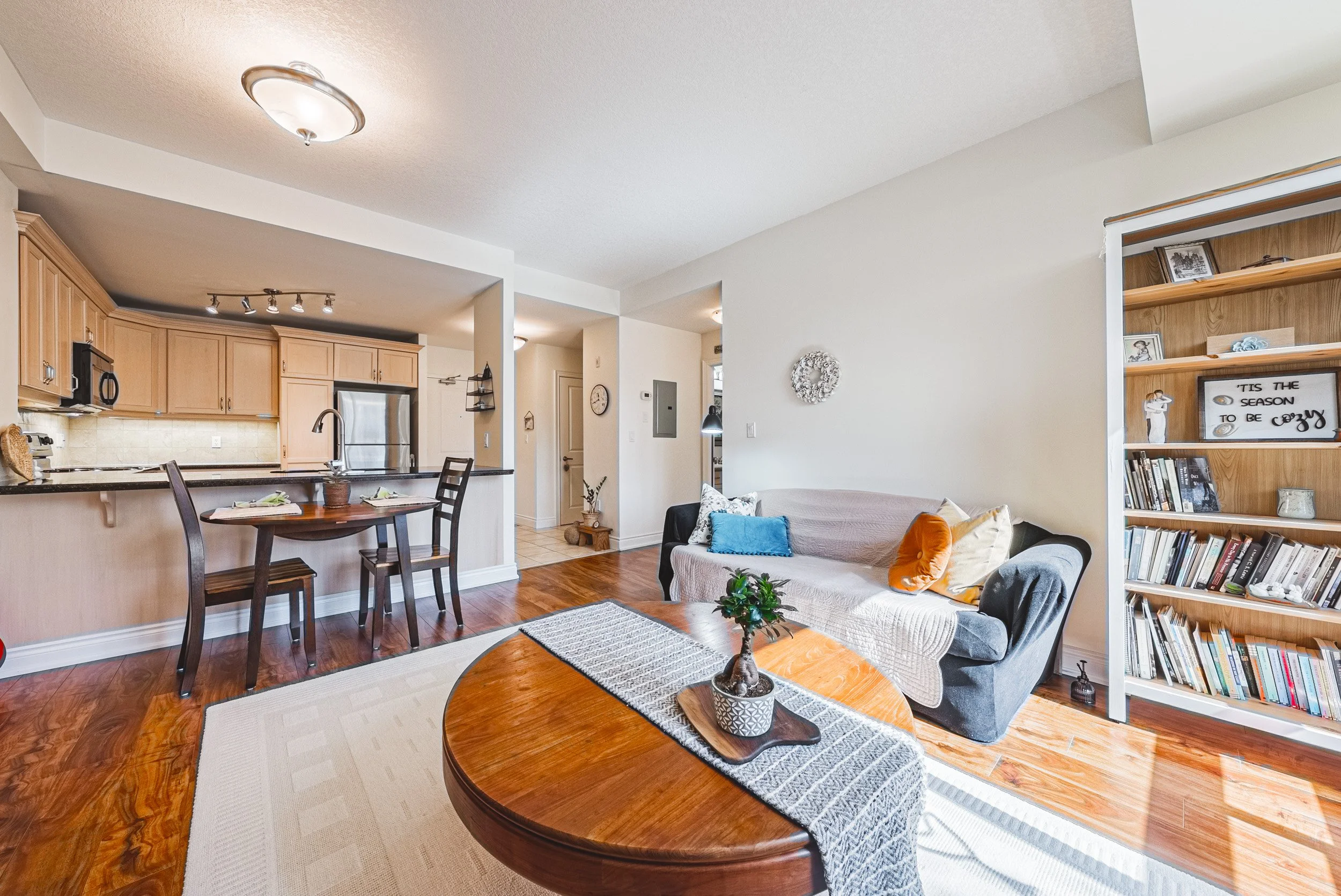 12 - 125 Wilson St W #312, Ancaster.jpg