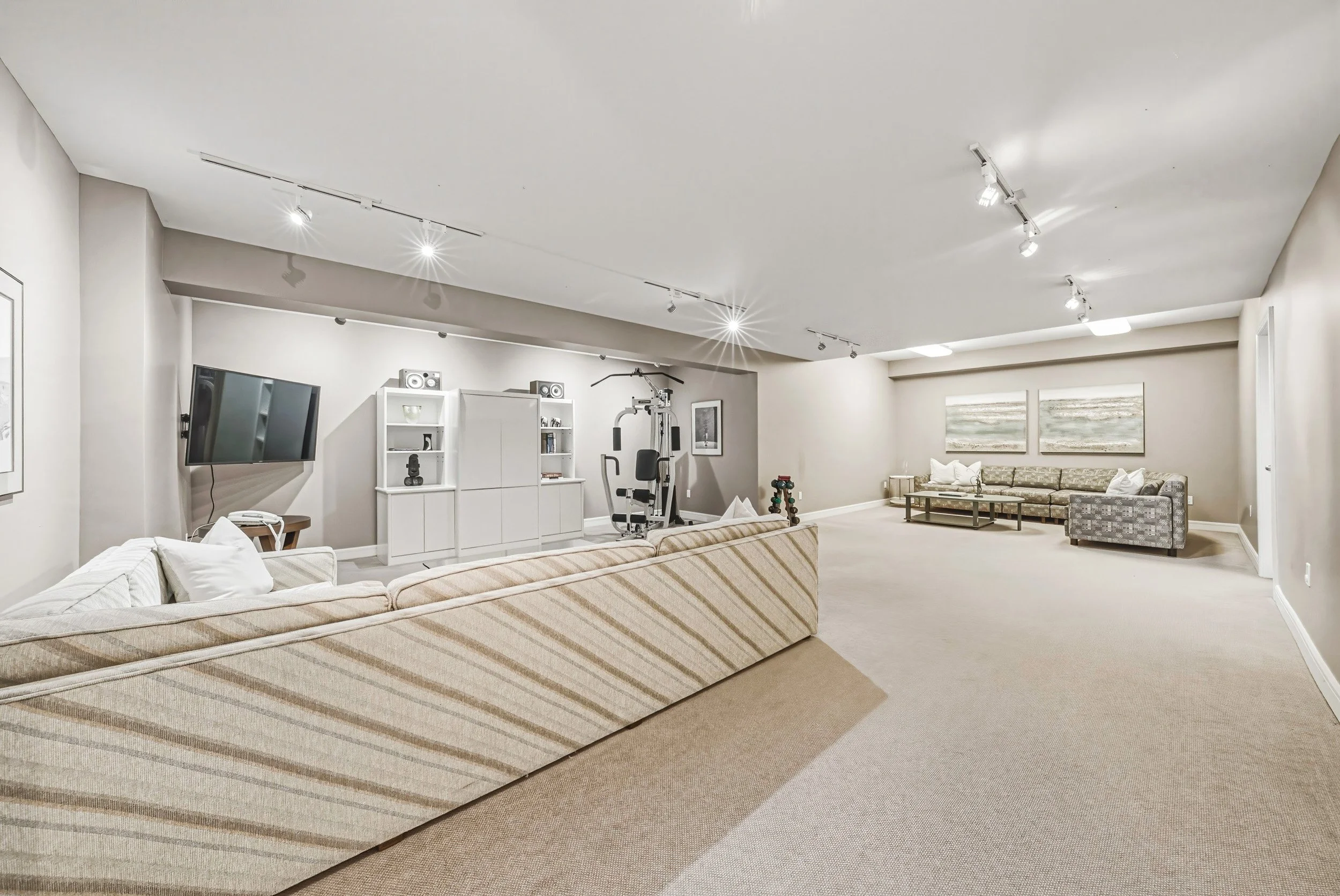 52 - 2 Anslow Court, Dundas.jpg