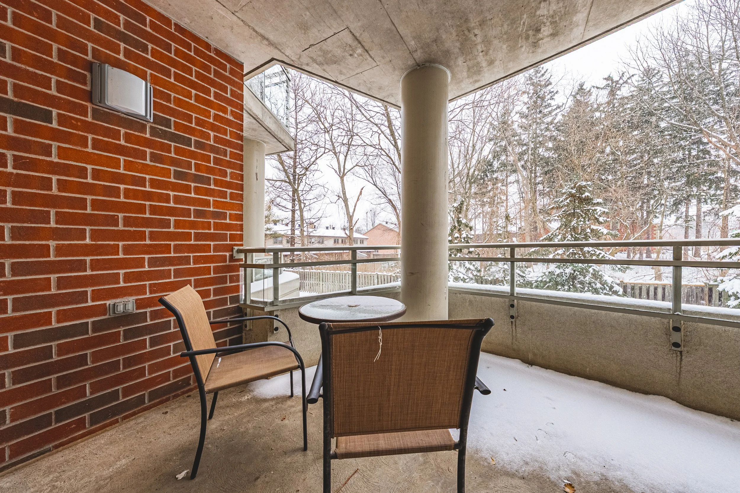 25 - 125 Wilson St W #214, Ancaster.jpg