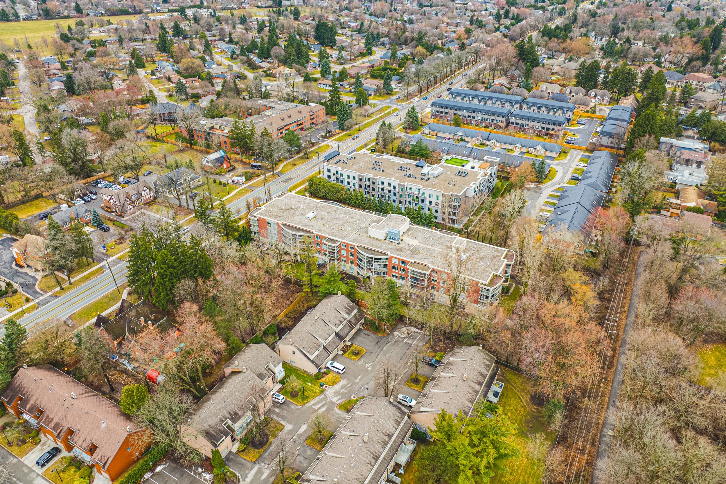 39 - 125 Wilson St W #214, Ancaster.jpg