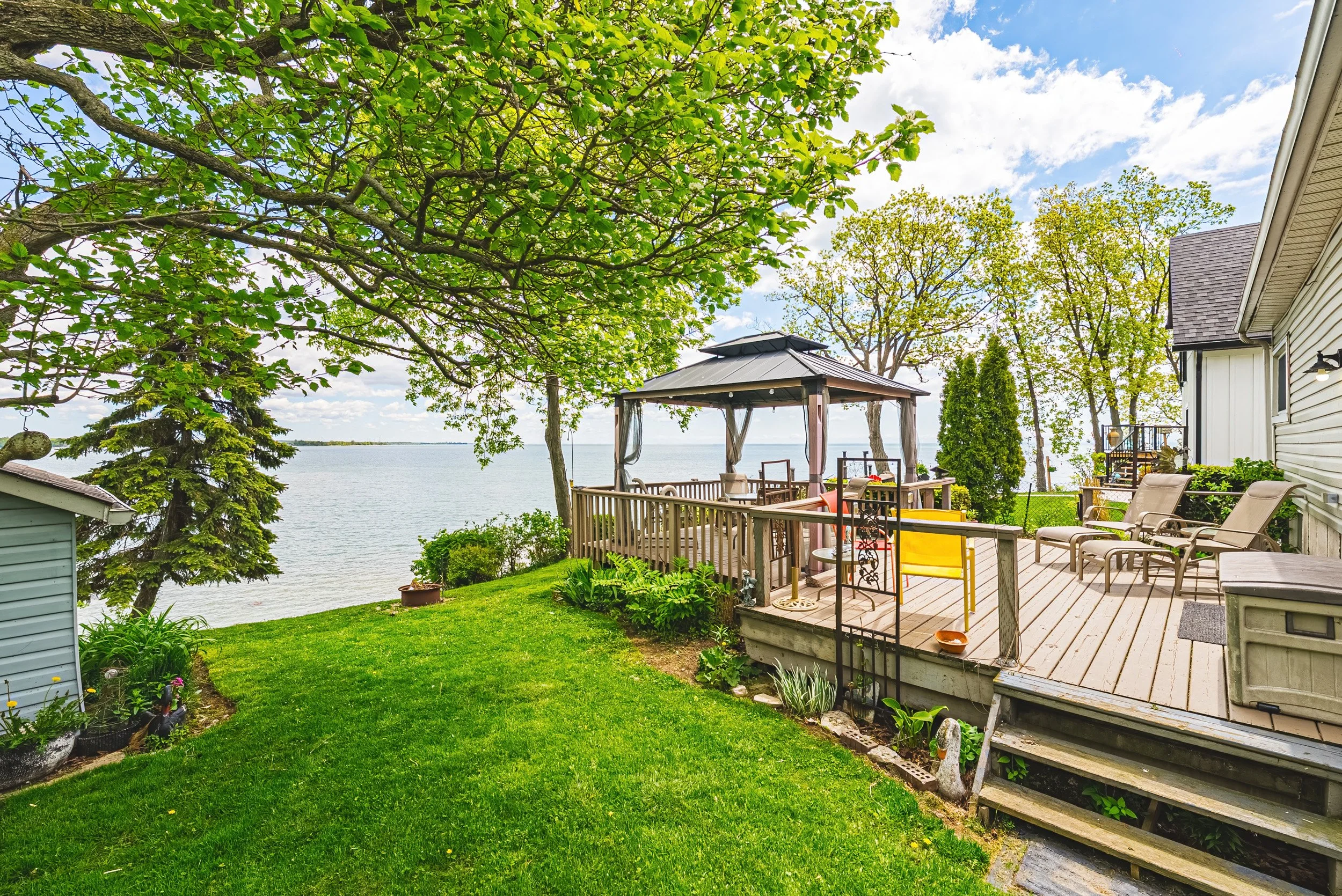 29 - 52 Wilcox Drive, Peacock Point.jpg