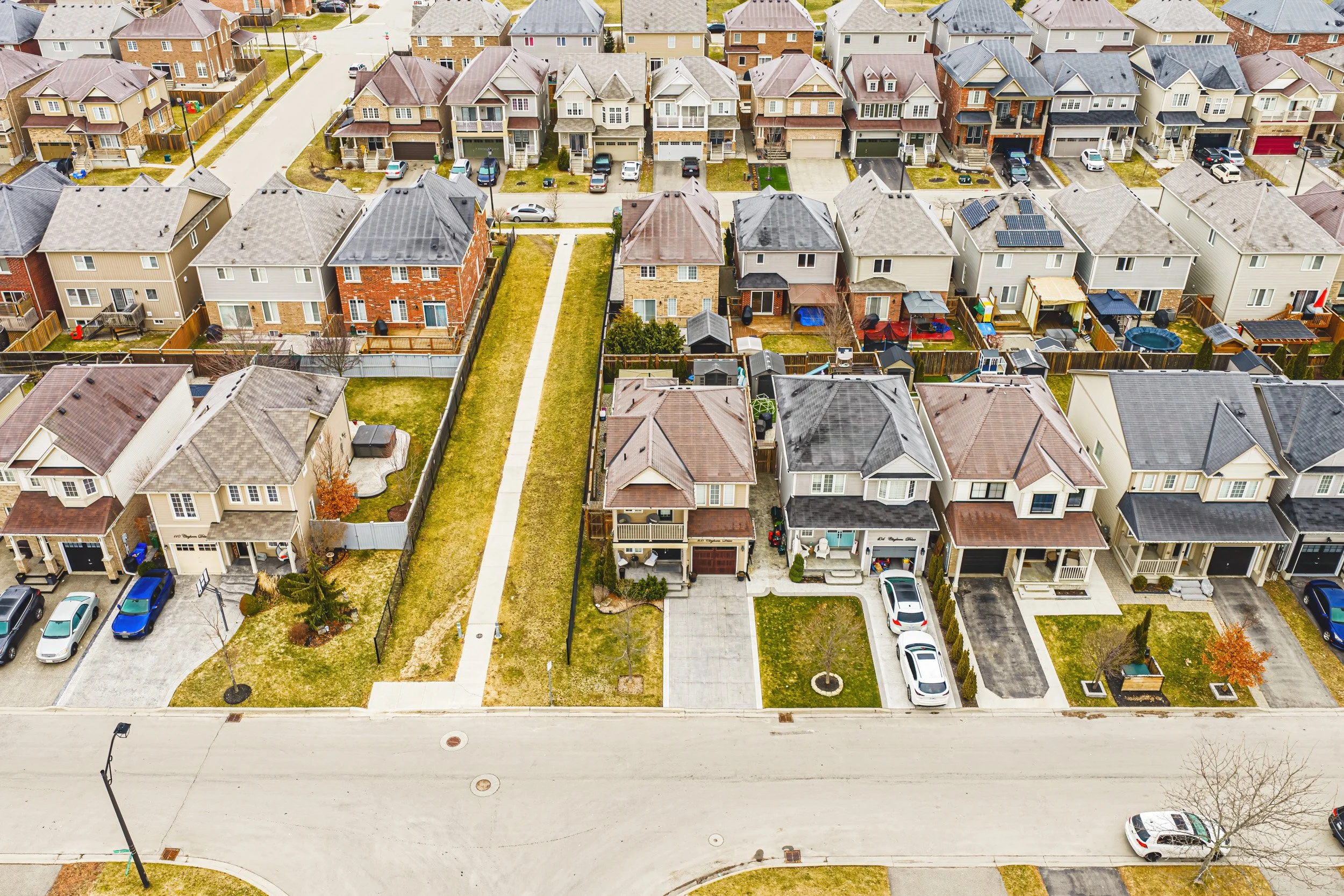 37 - 108 Cleghorn Dr, Binbrook.jpg