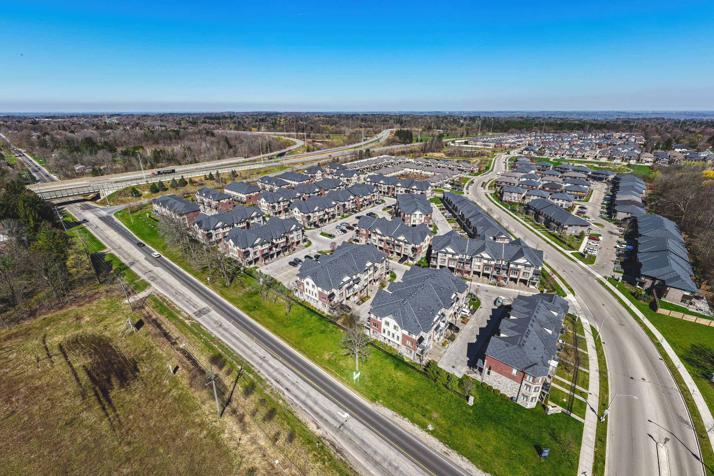 32 - 4 Bird Lane, Ancaster.jpg