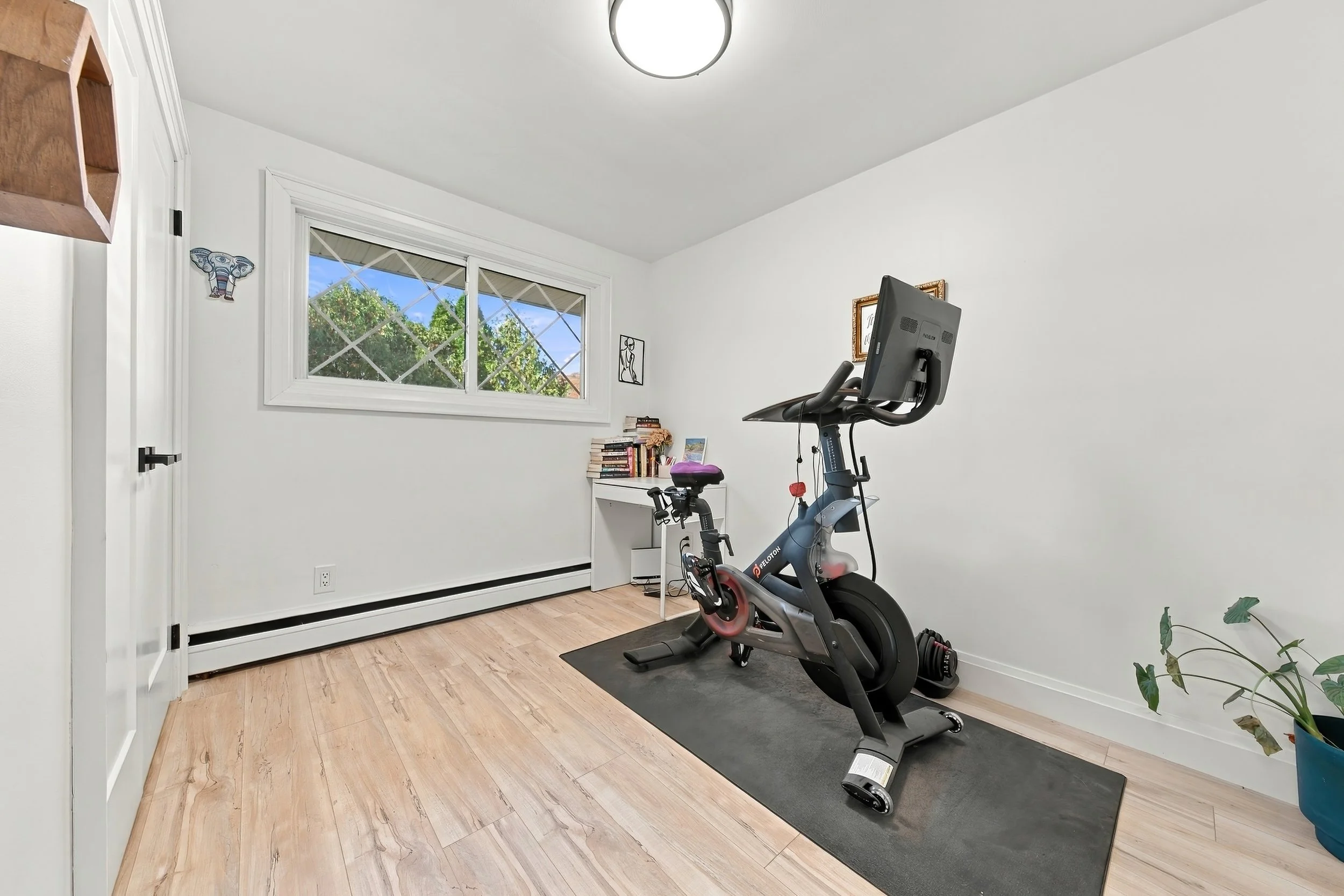 20 - 13 Delsey St, Dundas.jpg