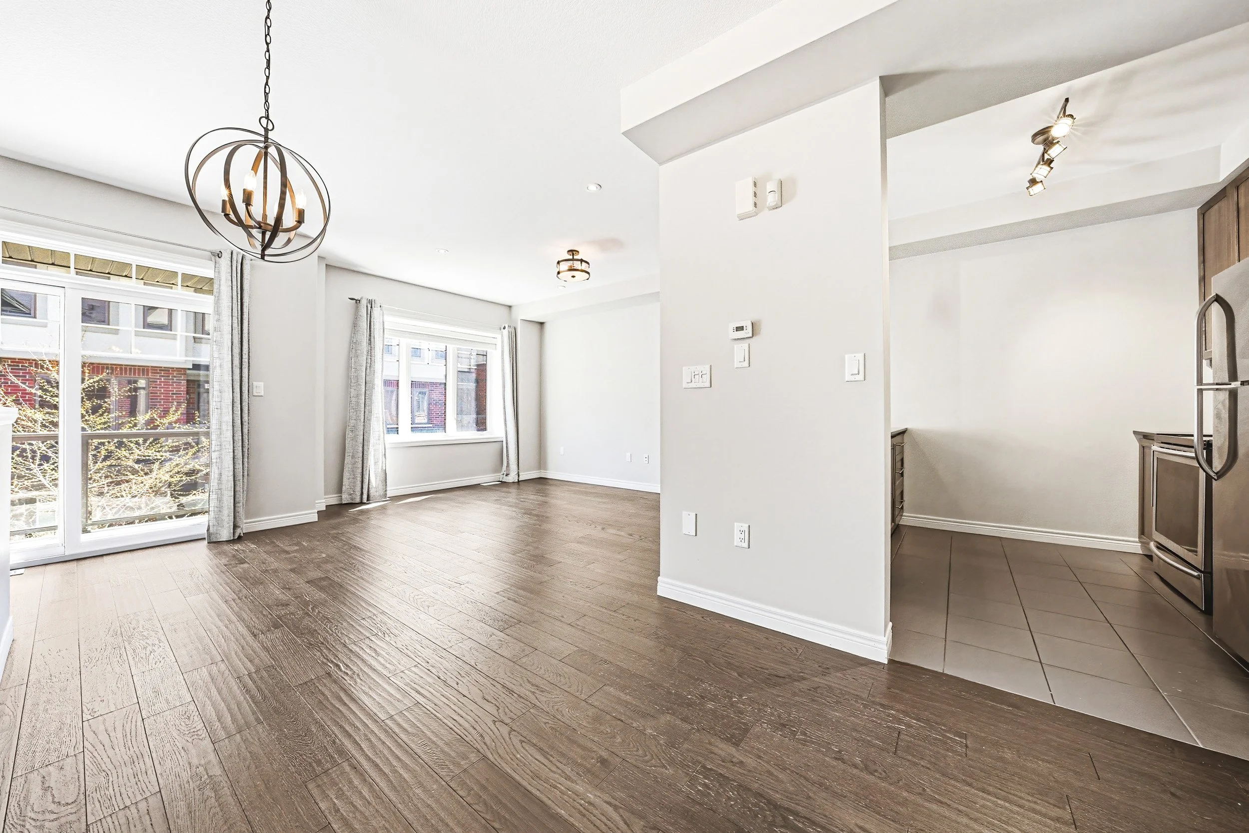 8 - 4 Bird Lane, Ancaster.jpg