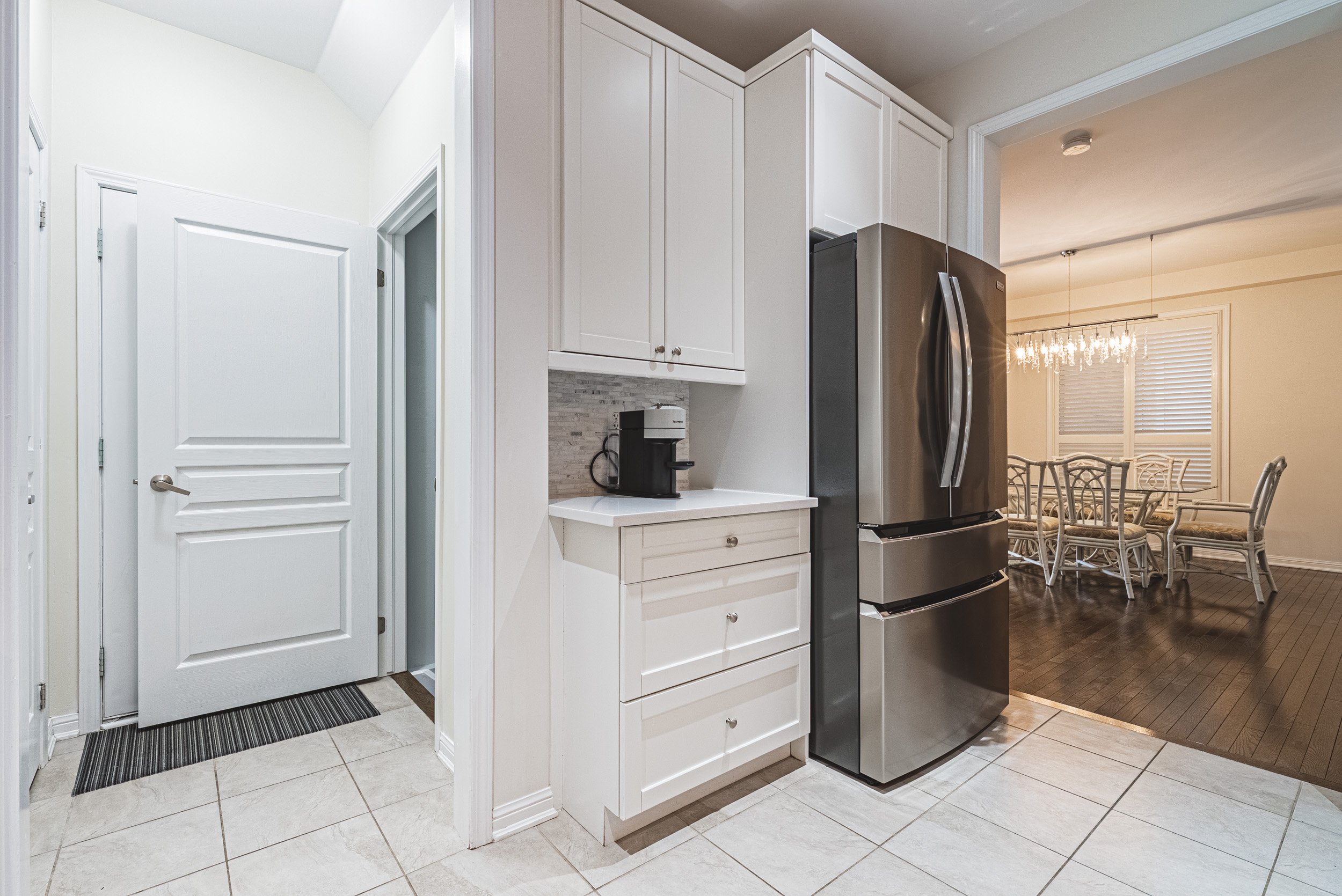 17 - 85 Peer Court, Ancaster.jpg