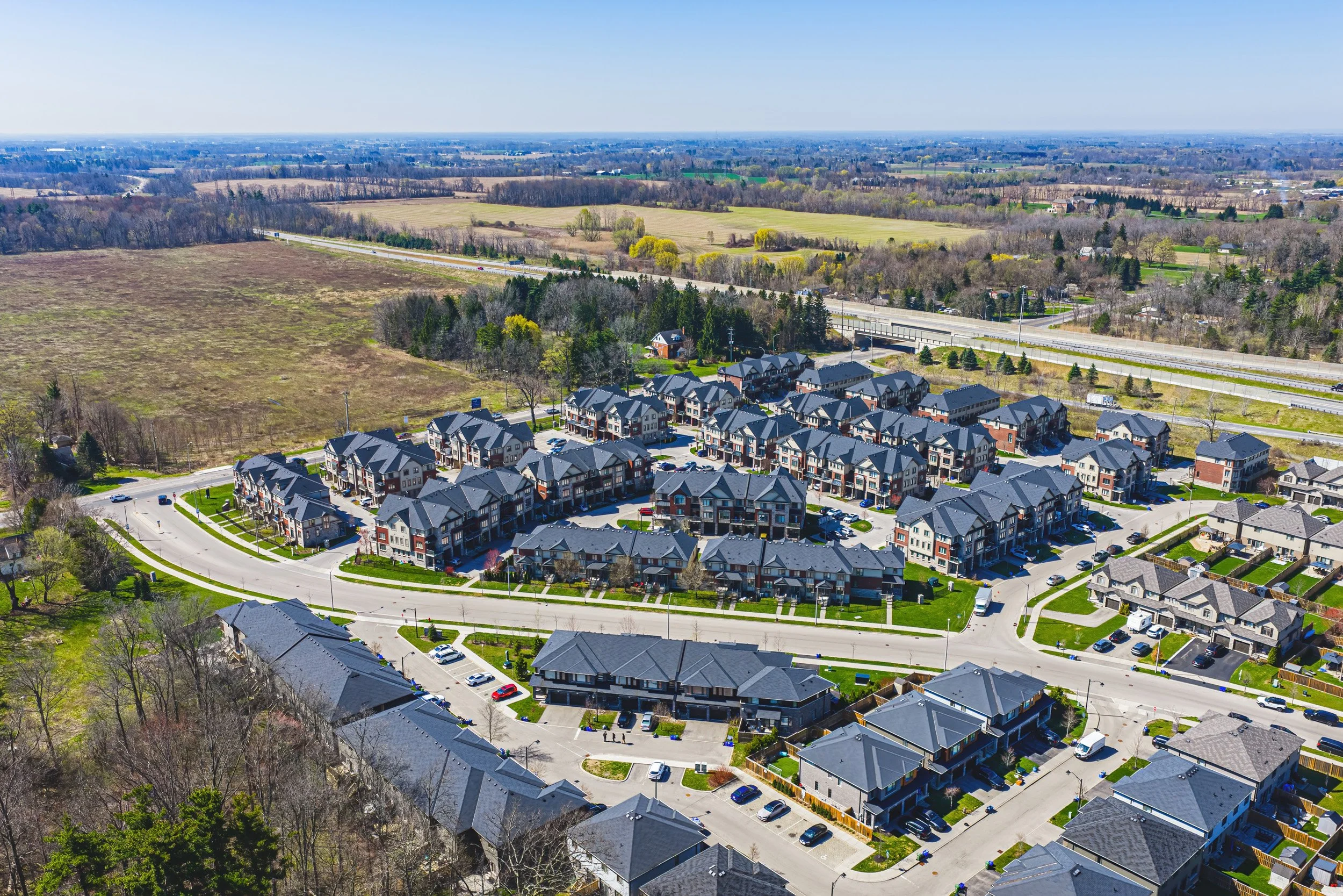 31 - 4 Bird Lane, Ancaster.jpg