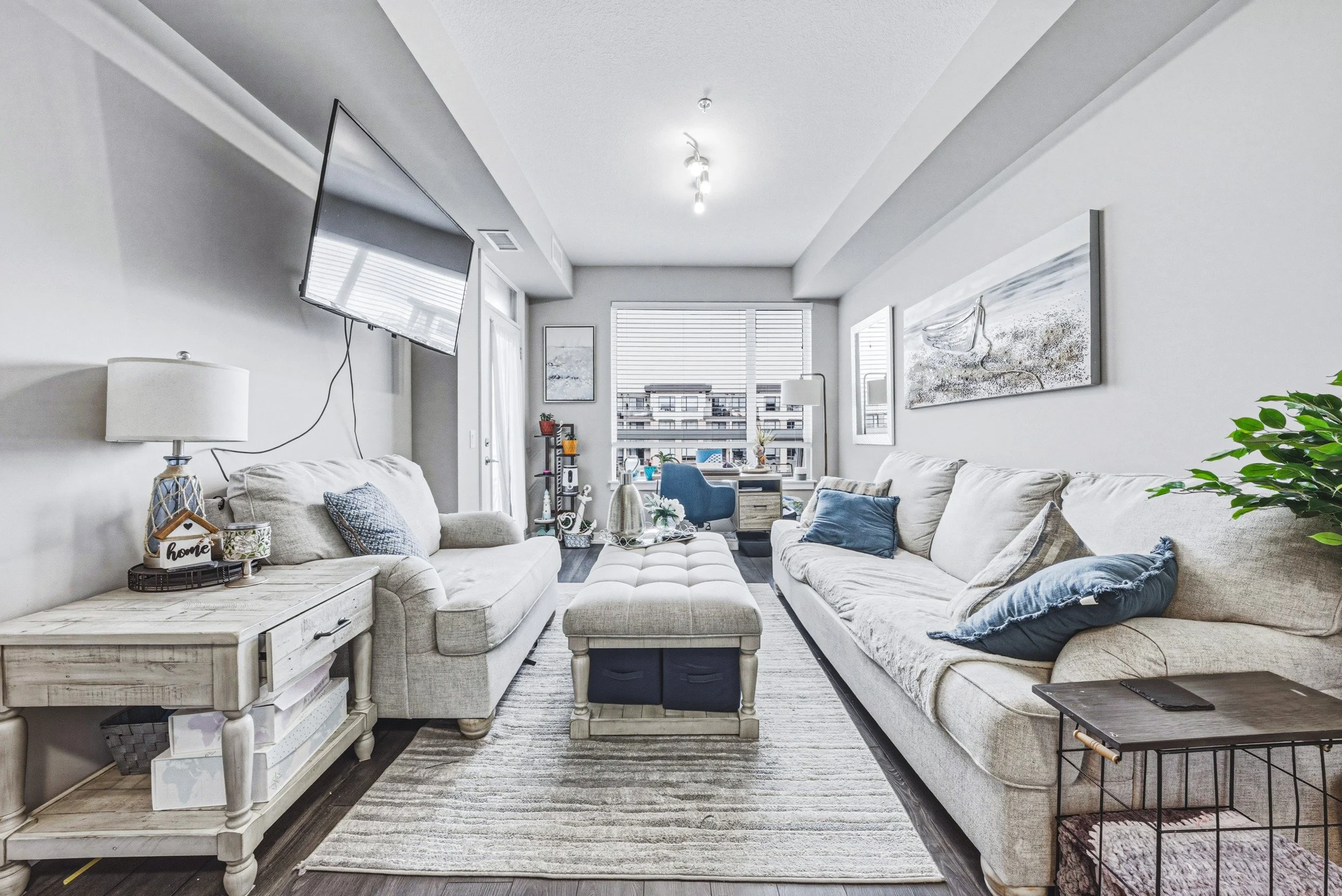 12 - 10 Esplanade Ln #519, Grimsby.jpg