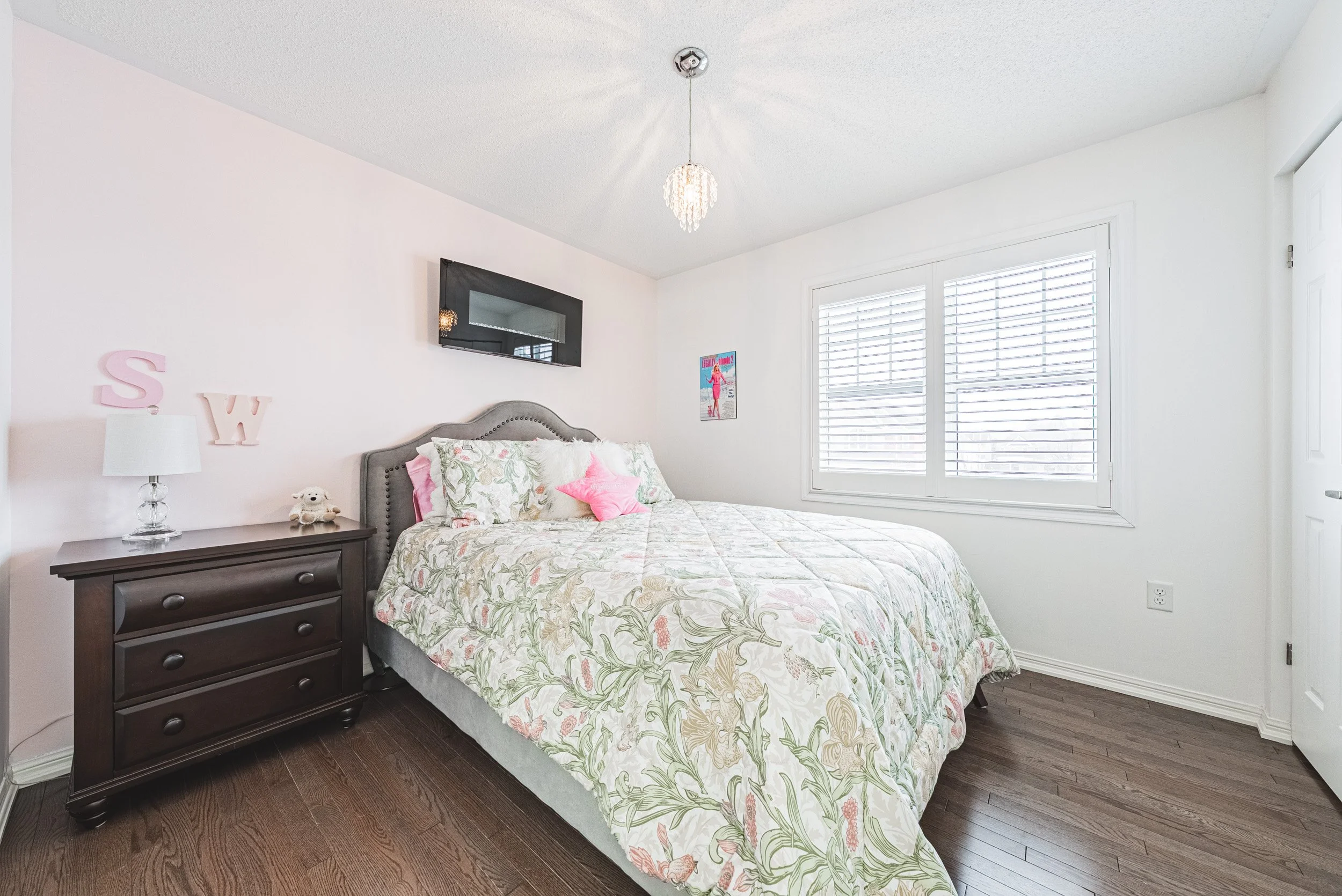 30 - 85 Peer Court, Ancaster.jpg