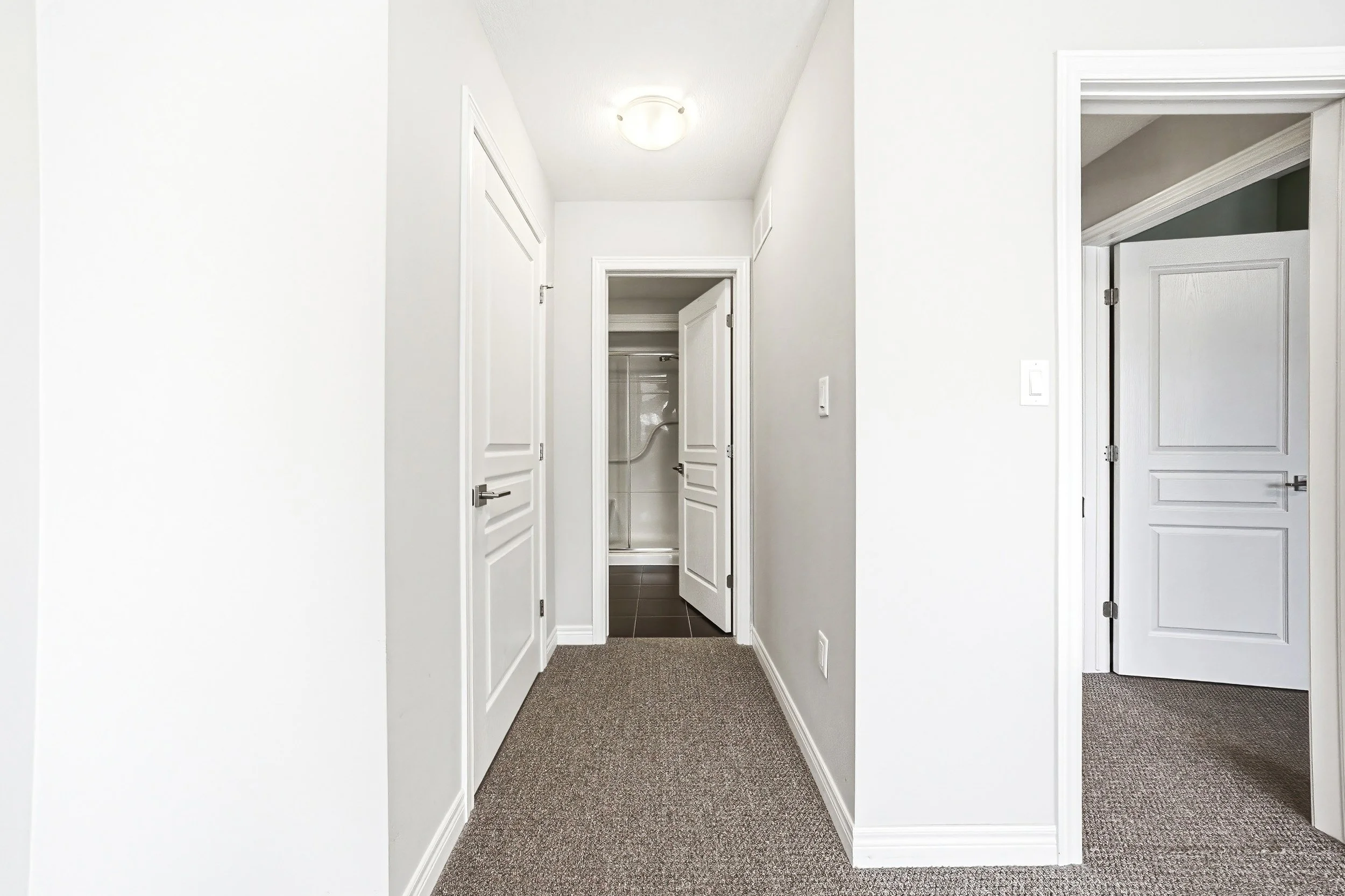 23 - 4 Bird Lane, Ancaster.jpg