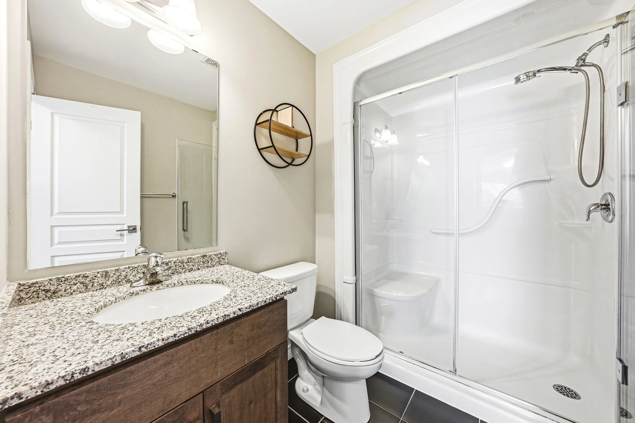 25 - 4 Bird Lane, Ancaster.jpg