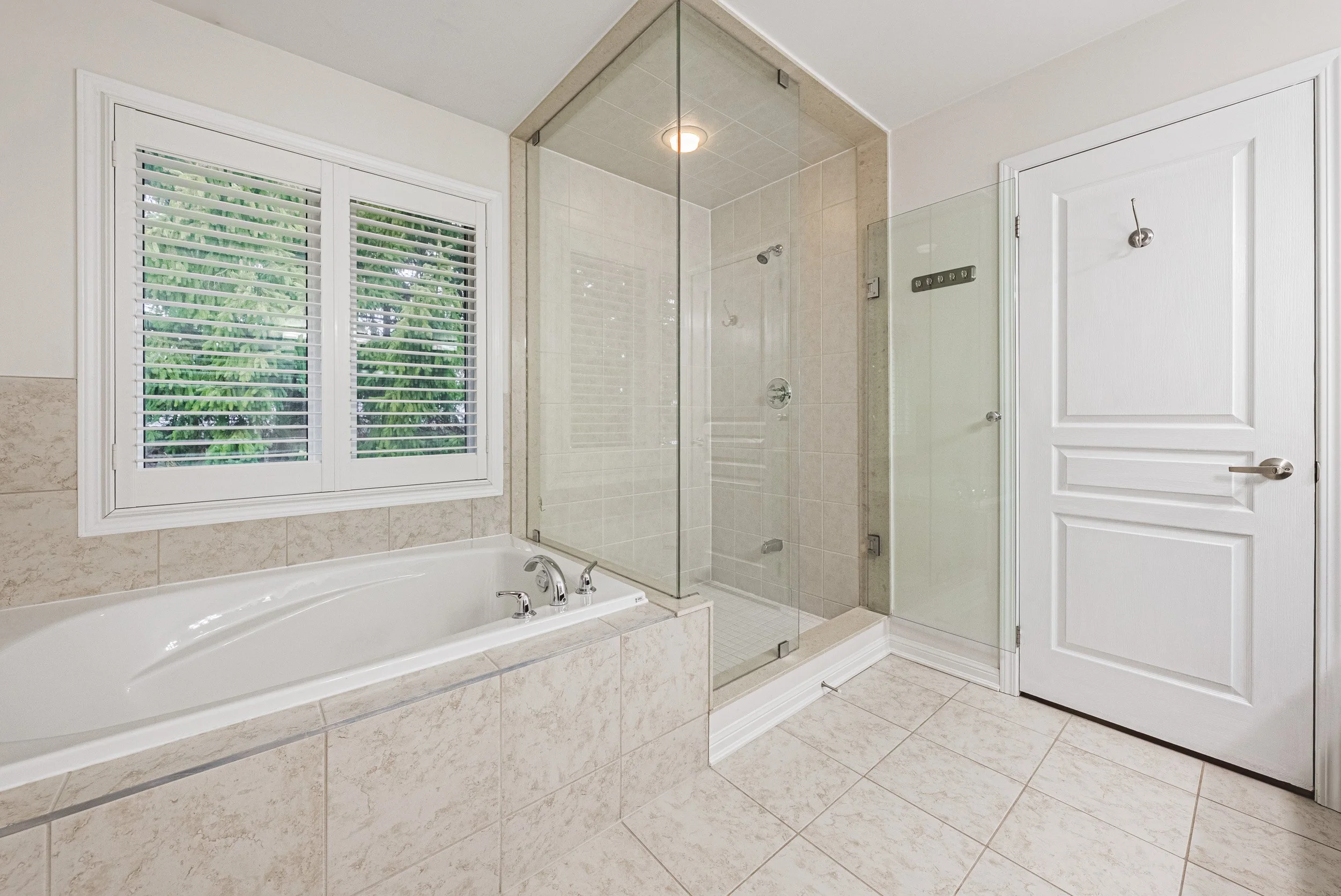 25 - 85 Peer Court, Ancaster.jpg