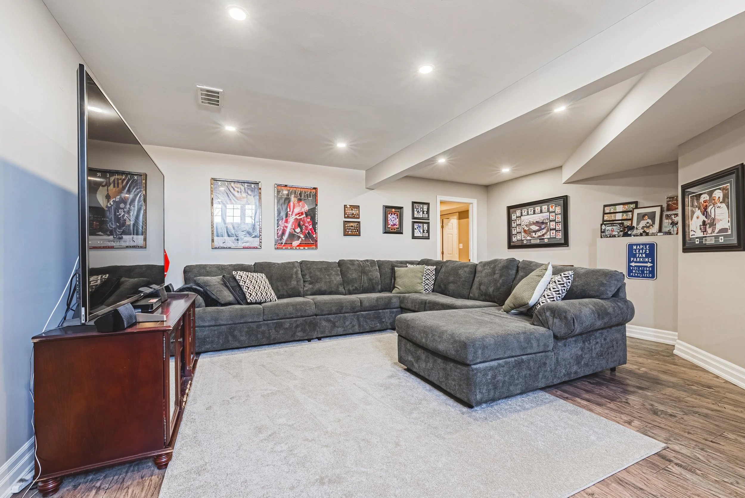 23 - 47 Fuller Dr, Caledonia.jpg