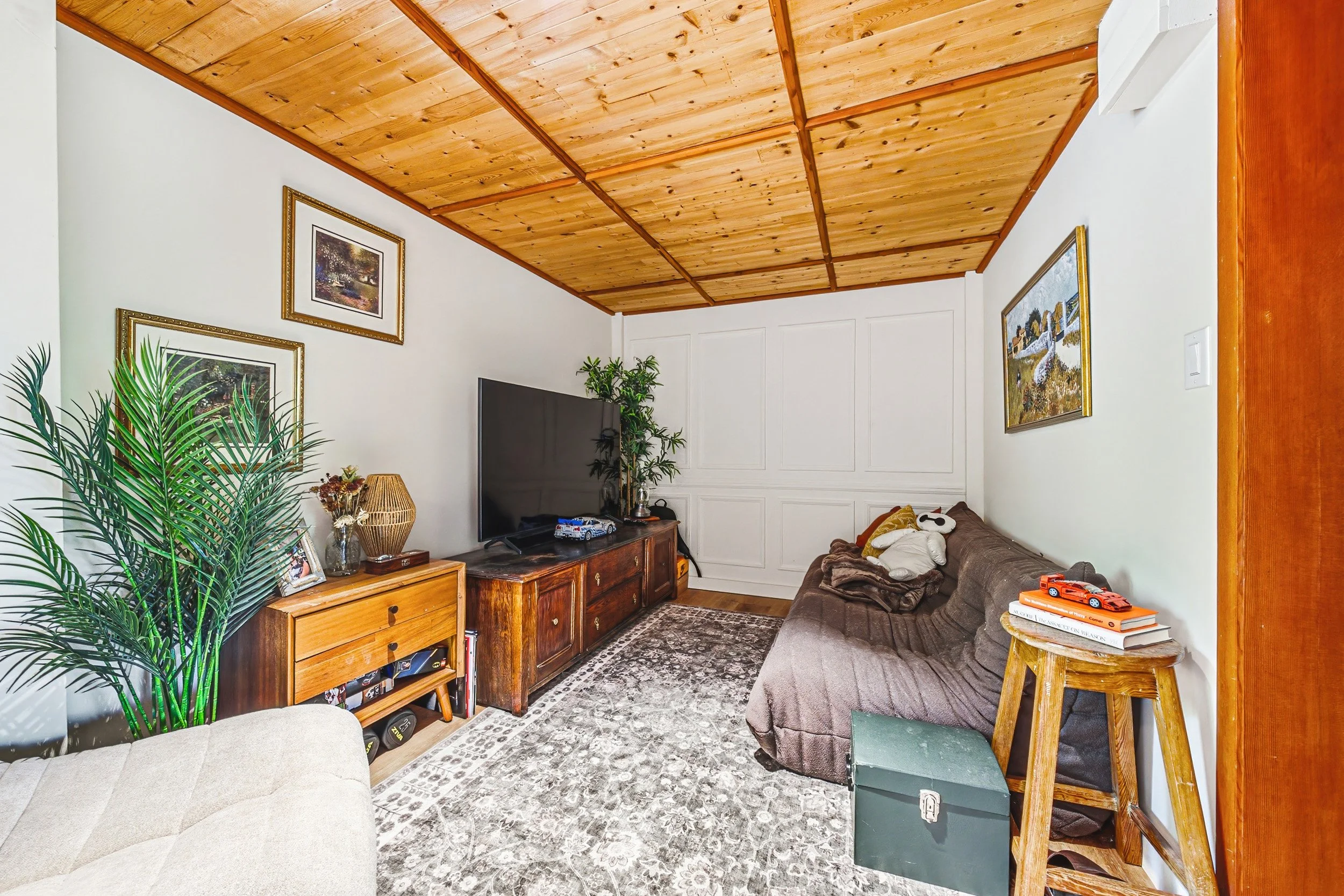 48 - 1548 Mineral Springs Rd, Ancaster.jpg