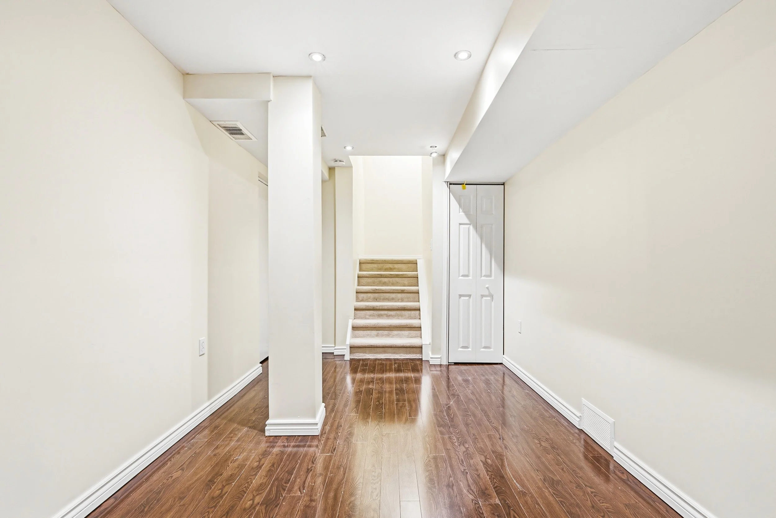 28 - 1000 Upper Paradise Rd #8, Hamilton.jpg