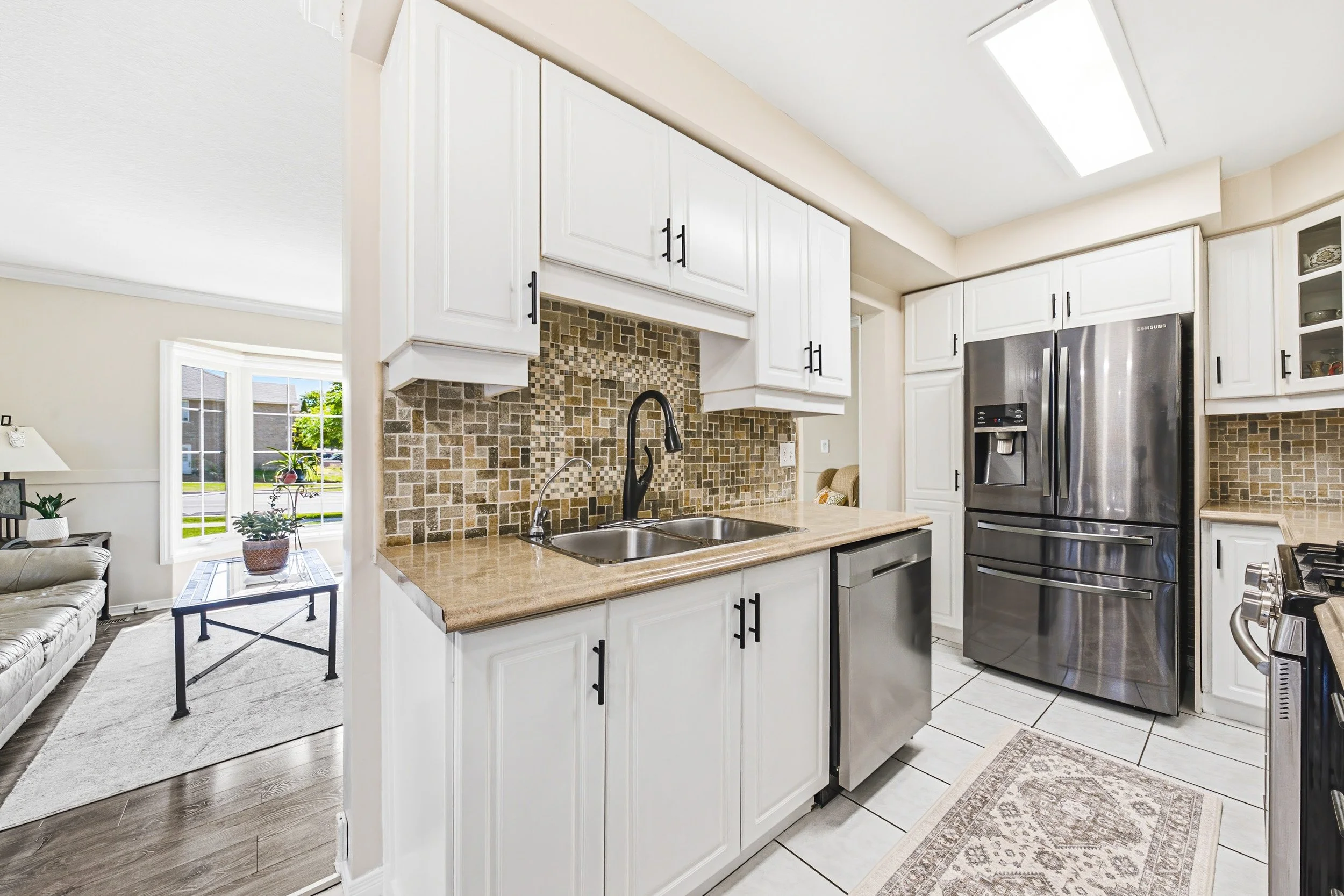12 - 1000 Upper Paradise Rd #8, Hamilton.jpg