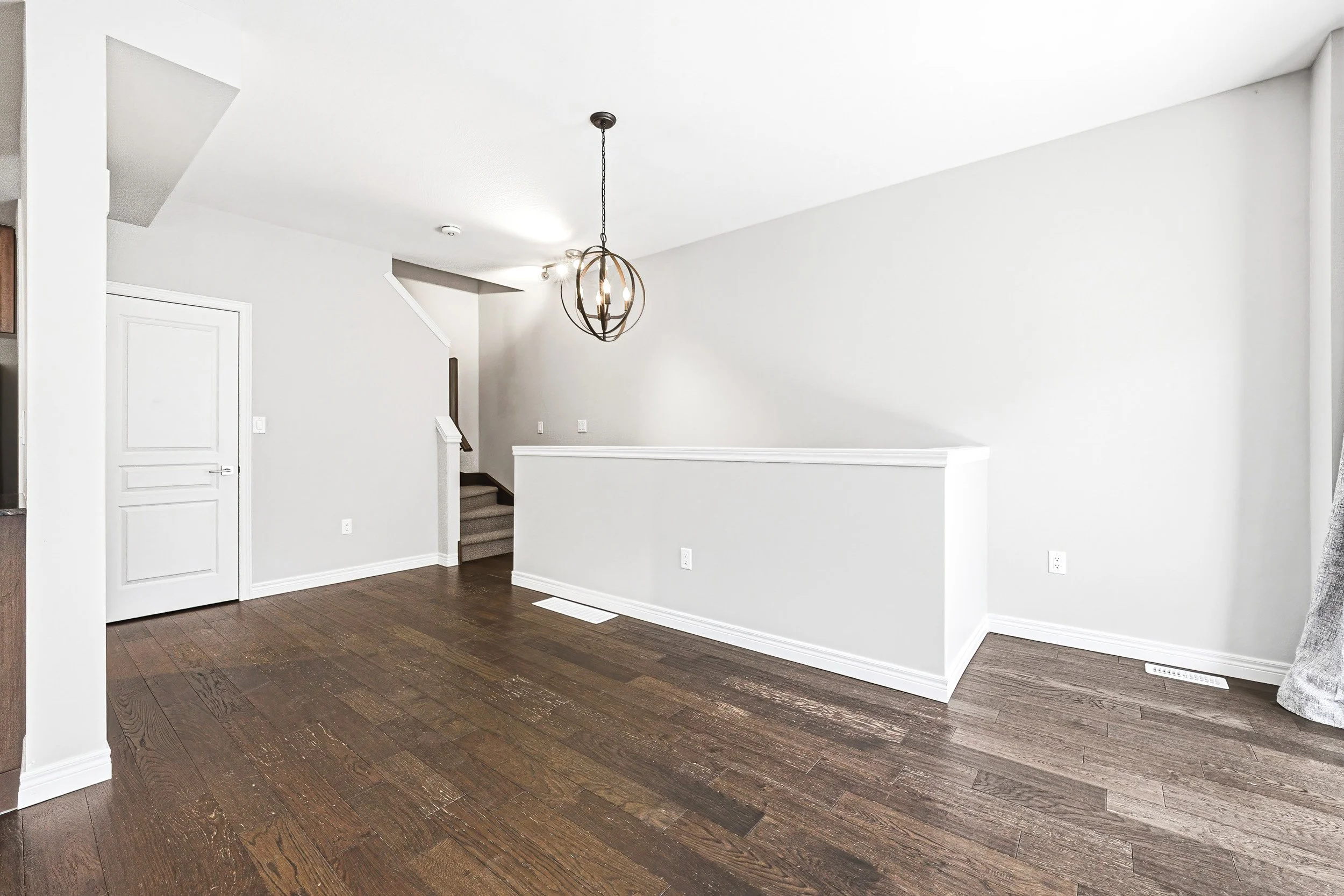 11 - 4 Bird Lane, Ancaster.jpg