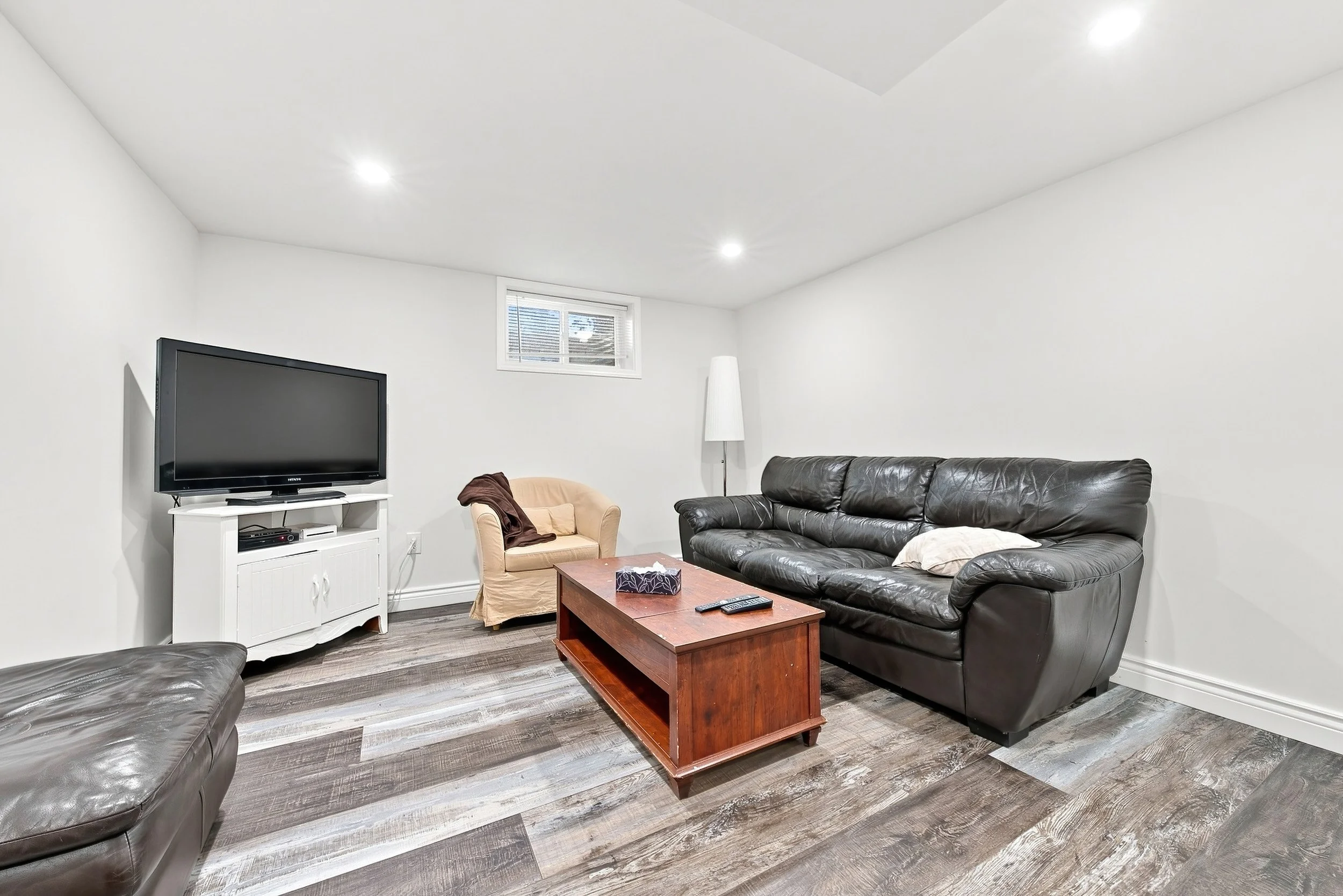 22 - 83 Sour Springs Rd, Brantford.jpg
