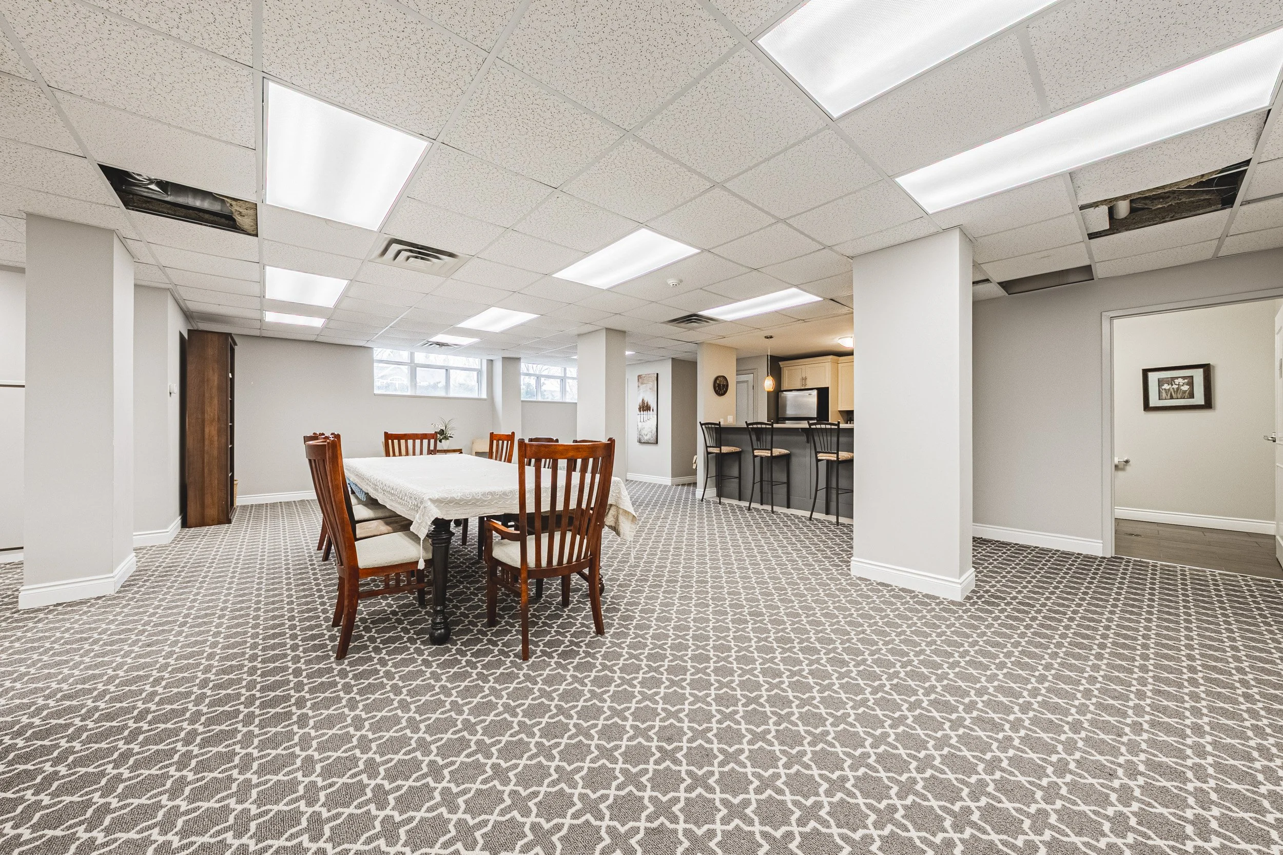 27 - 125 Wilson St W #214, Ancaster.jpg