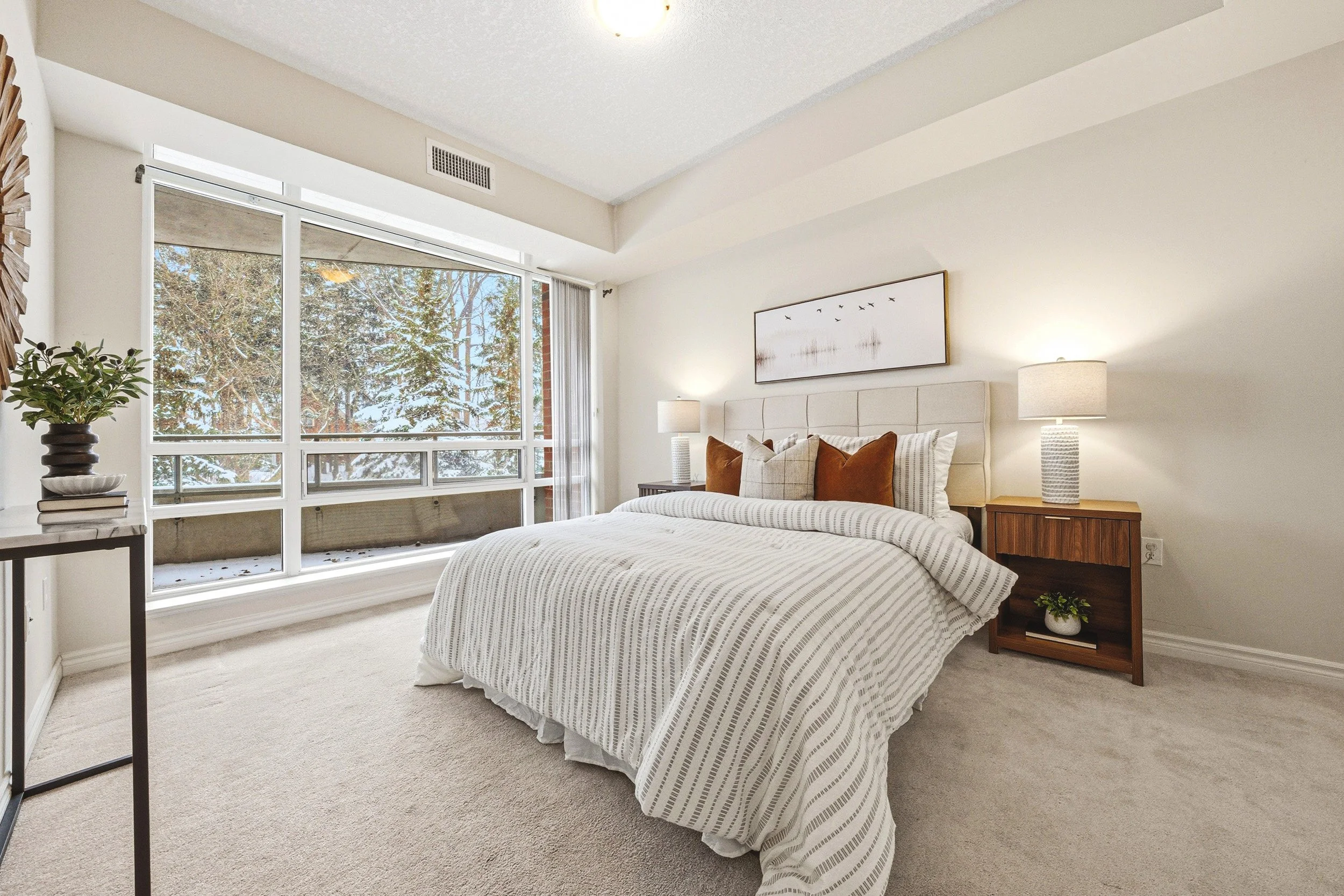 18 - 125 Wilson St W #214, Ancaster.jpg