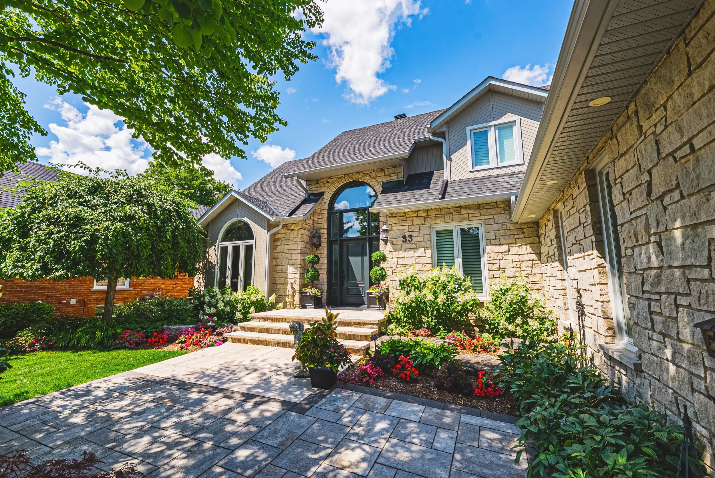 8 - 33 Golfview Cres, Dundas.jpg