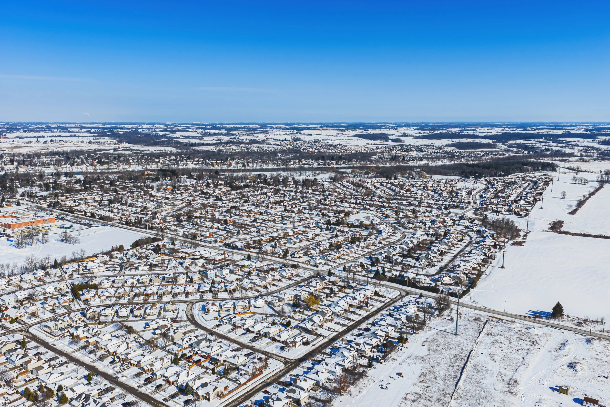 40 - 47 Fuller Dr, Caledonia.jpg