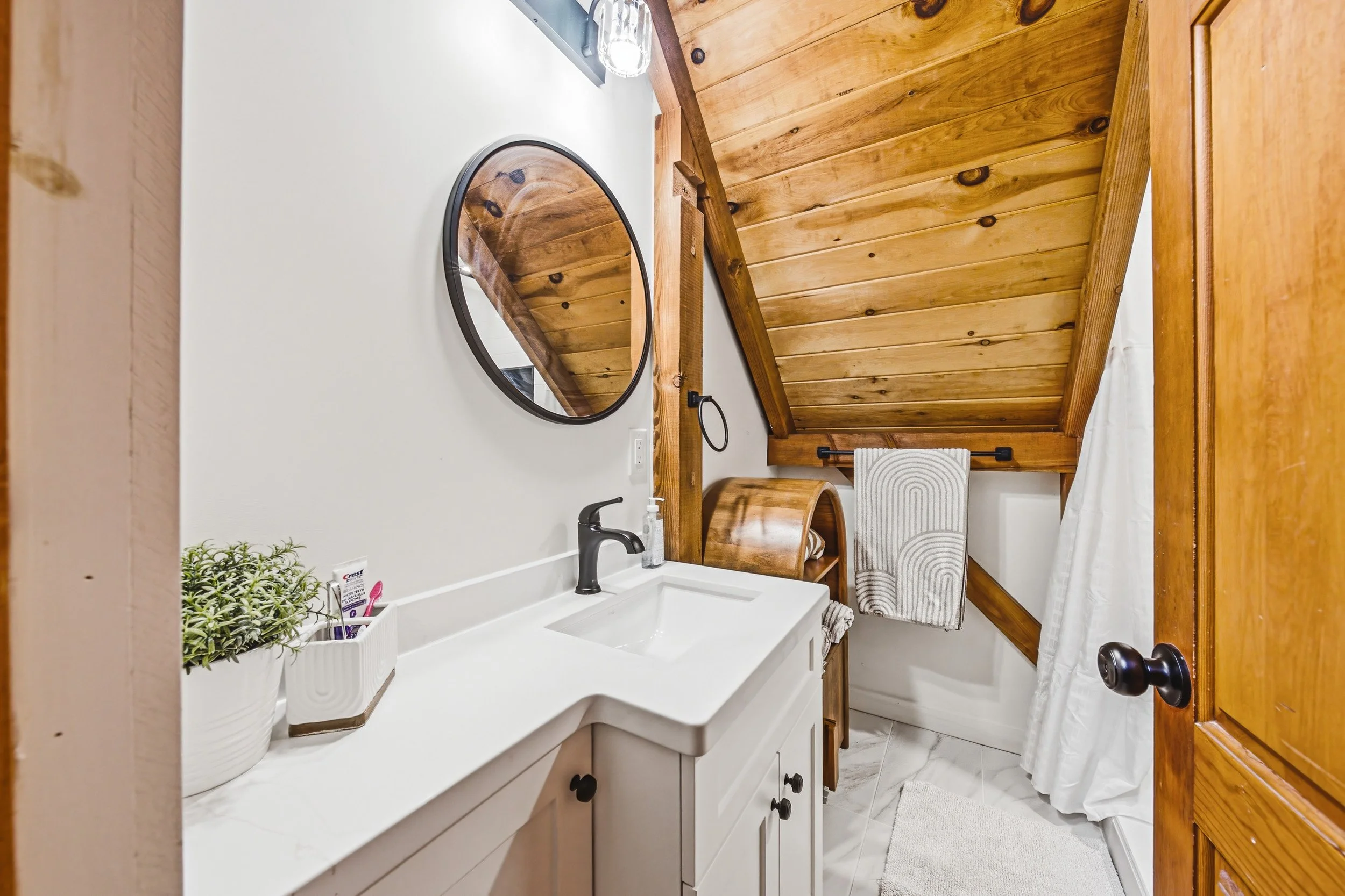 38 - 1548 Mineral Springs Rd, Ancaster.jpg