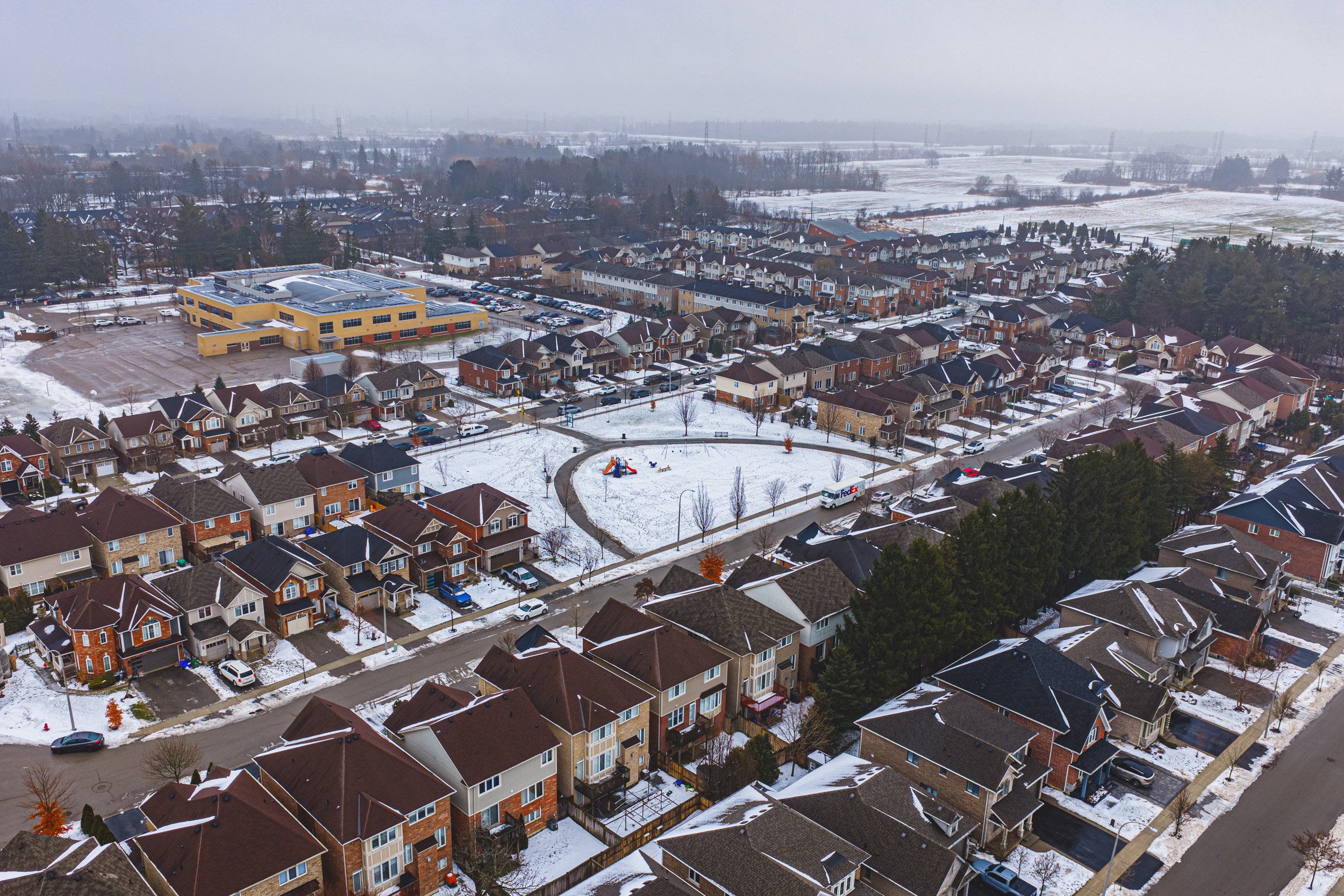 52 - 85 Peer Court, Ancaster.jpg