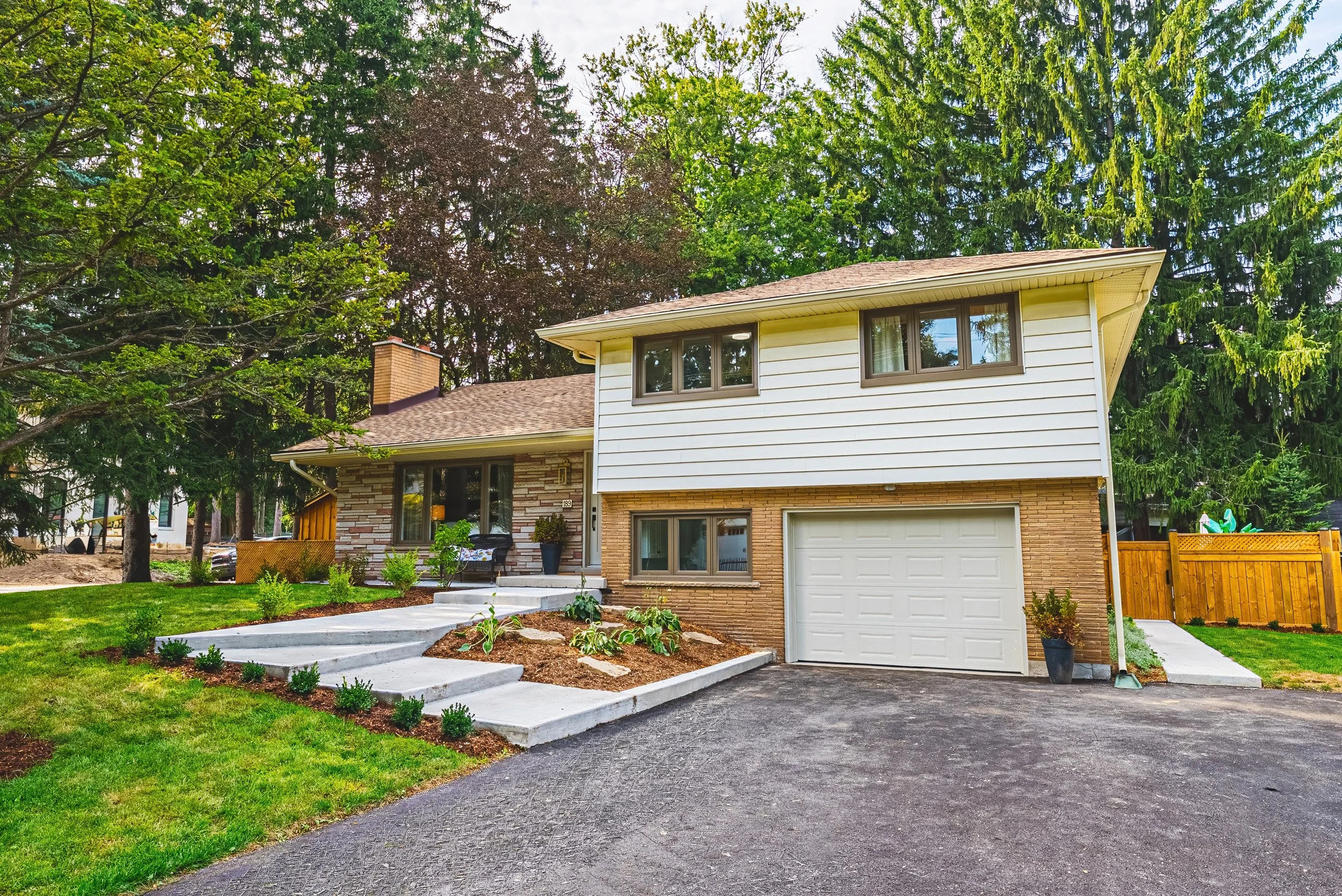 1 - 189 Taylor Rd, Ancaster.jpg
