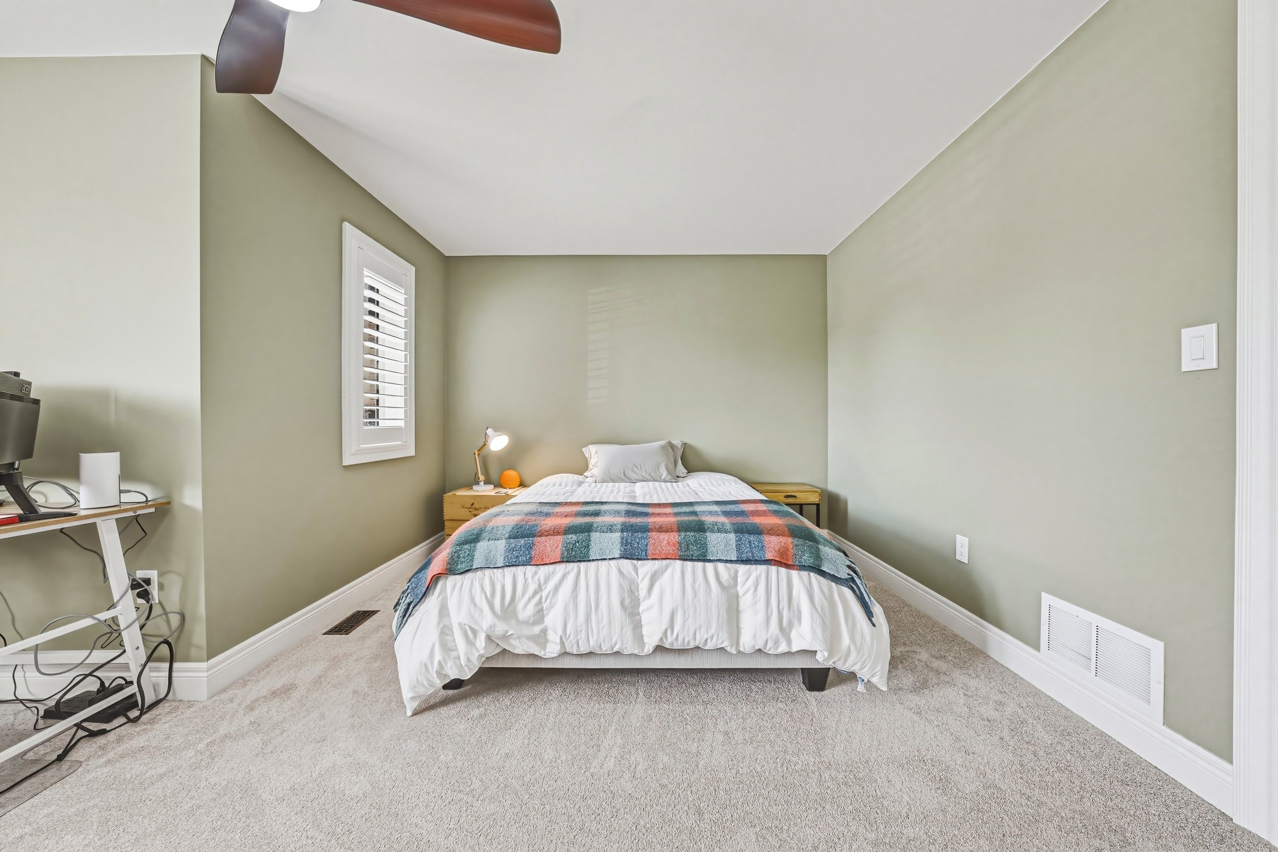 32 - 405 Valridge Dr, Ancaster.jpg