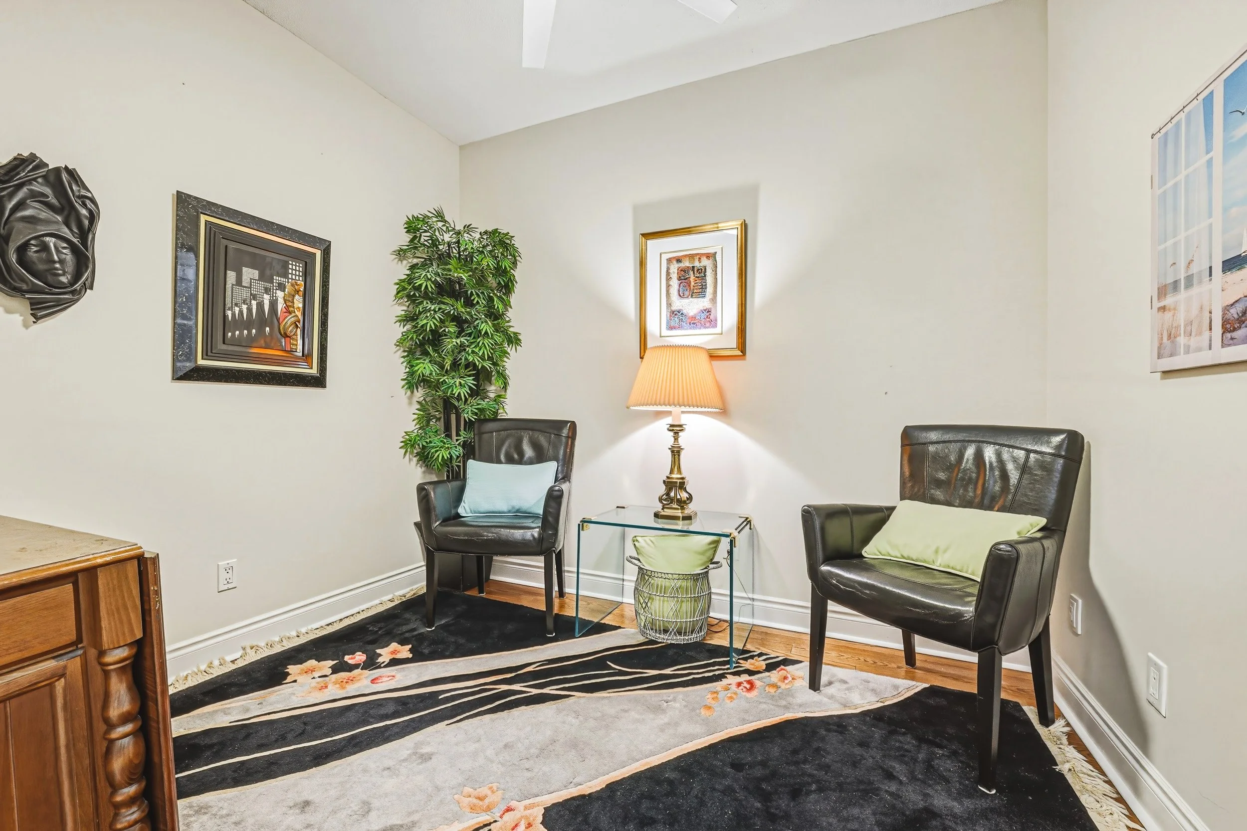 26 - 1000 Creekside Dr #204. Dundas.jpg