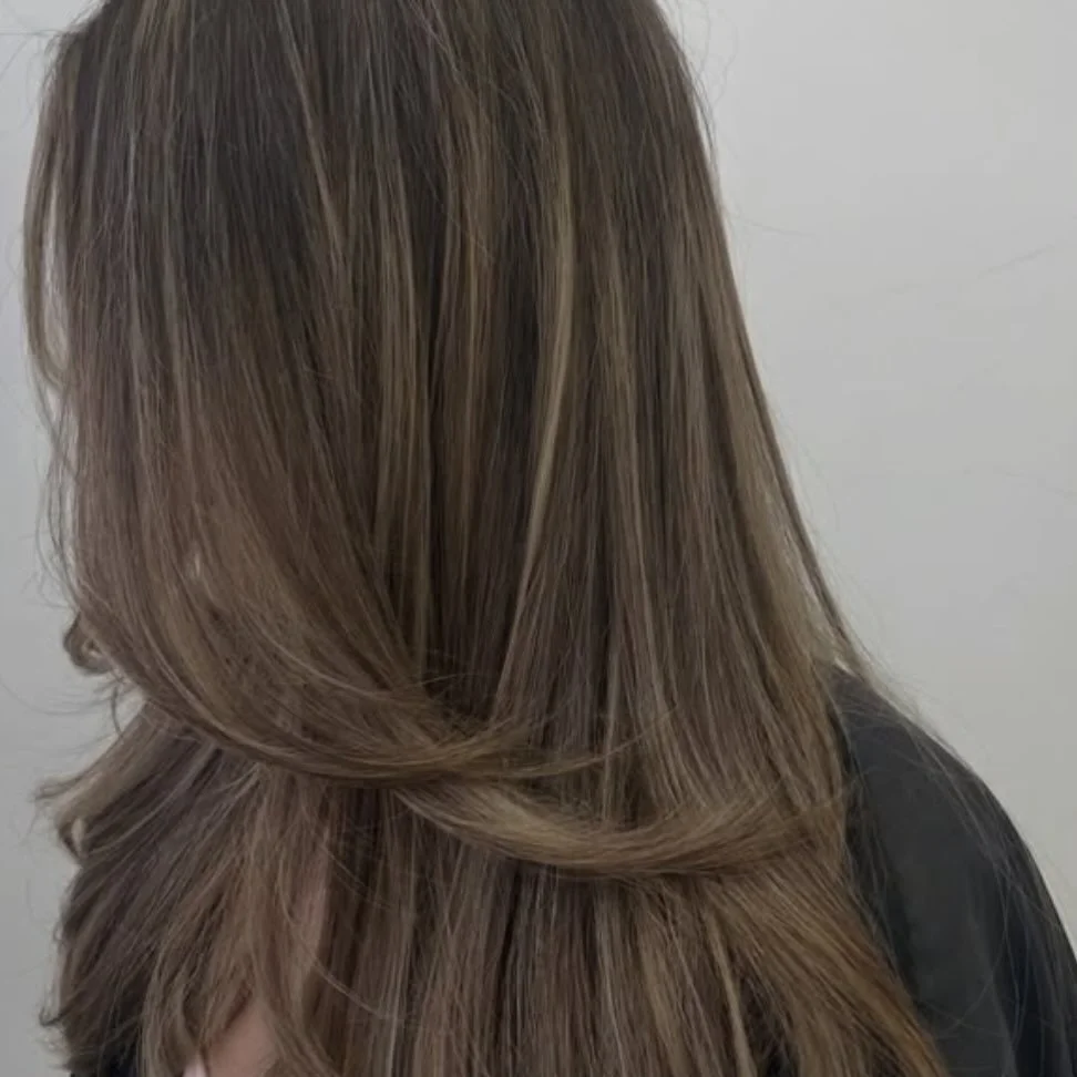 Close up of this low maintenance look by @hairby_natalierm
