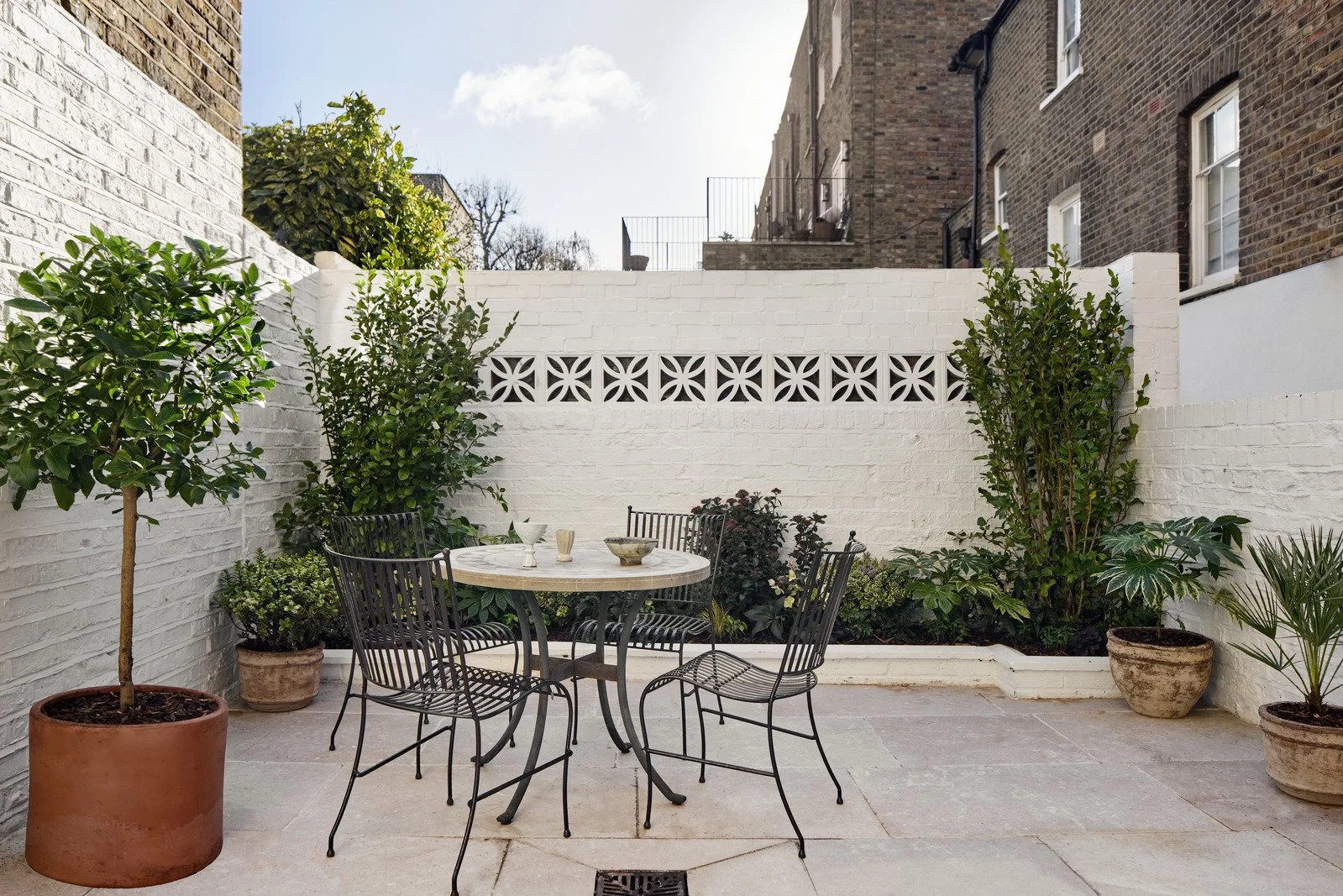 a0OP600000A2ffdMAB_N8_webres (1).jpg