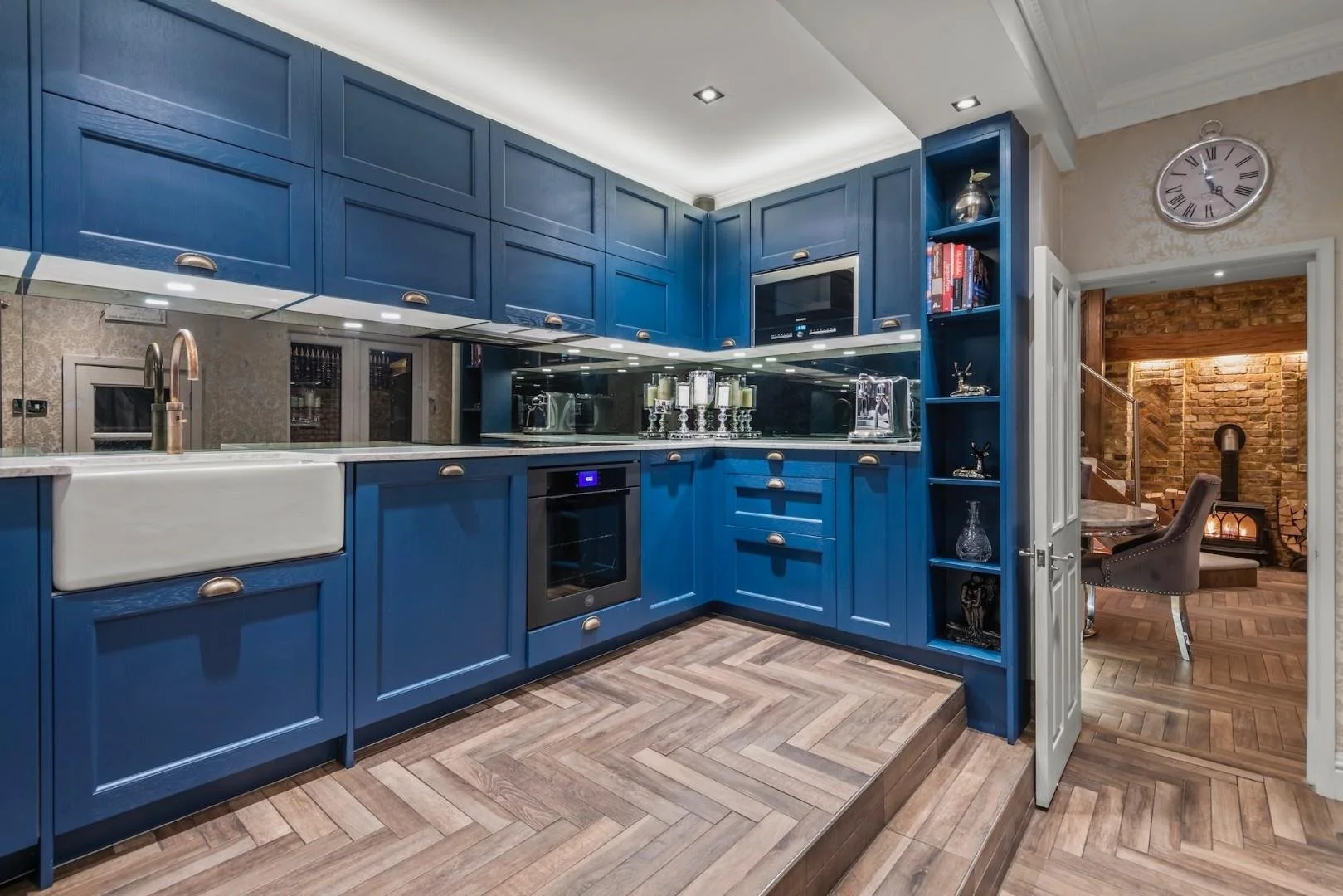 Church Lodge, Windsor - on sale with AZ Real Estate (7).jpg