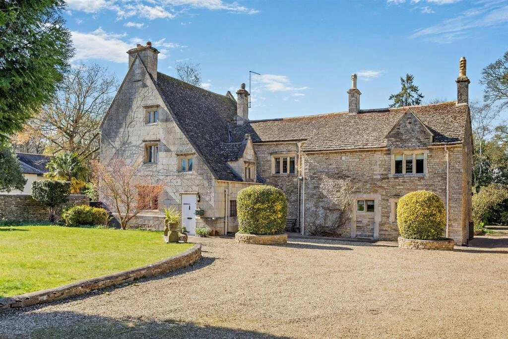 M+ Property: Homes of the Week in the City, Country and Coast FOR £1.35M