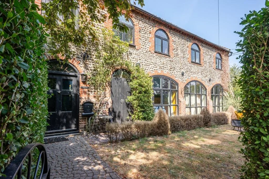 m+ property Homes of the Week in the City, Country and Coast  under £775,000