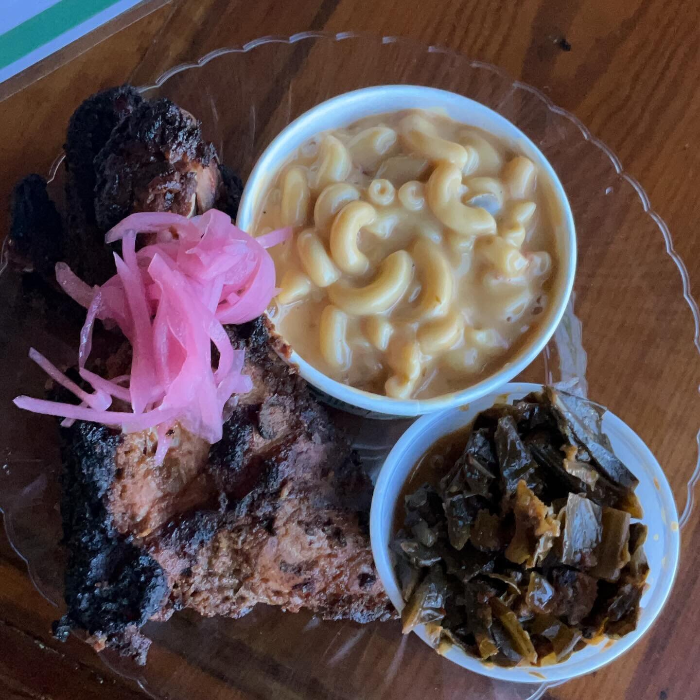 Citrus Marinated Chicken, Mac n Cheese, and Collards! A perfect Mid-week Lunch.