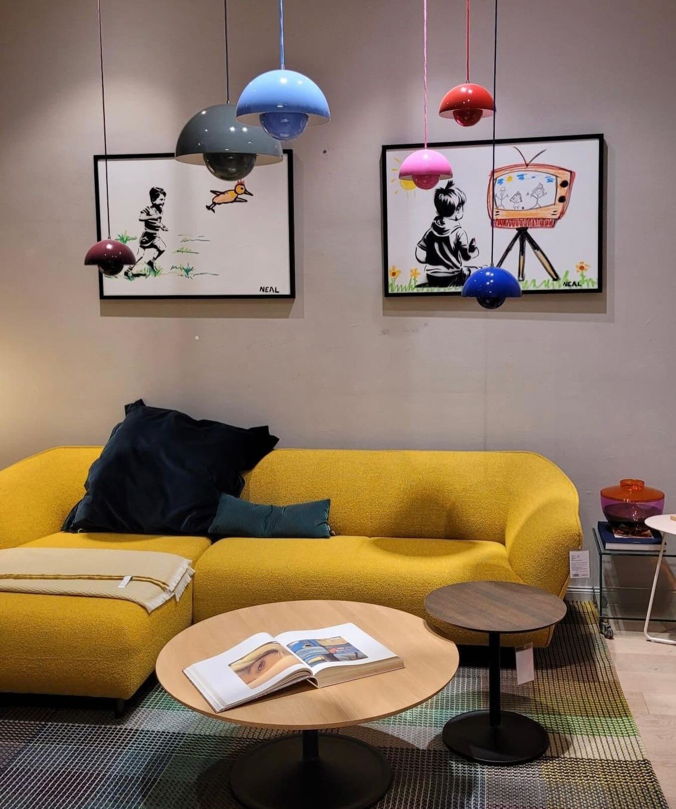 Morgen, Fr, 28. November gibt es um 19.30 Uhr einen multimedialen Vortrag unter dem Motto &bdquo;Street Art geht auch zu Hause!&ldquo; in der Cramer Wohnvilla.

Peter Kohl und Felix Schwotzer von Fine Art Editions stellen den Street-Art-K&uuml;nstler