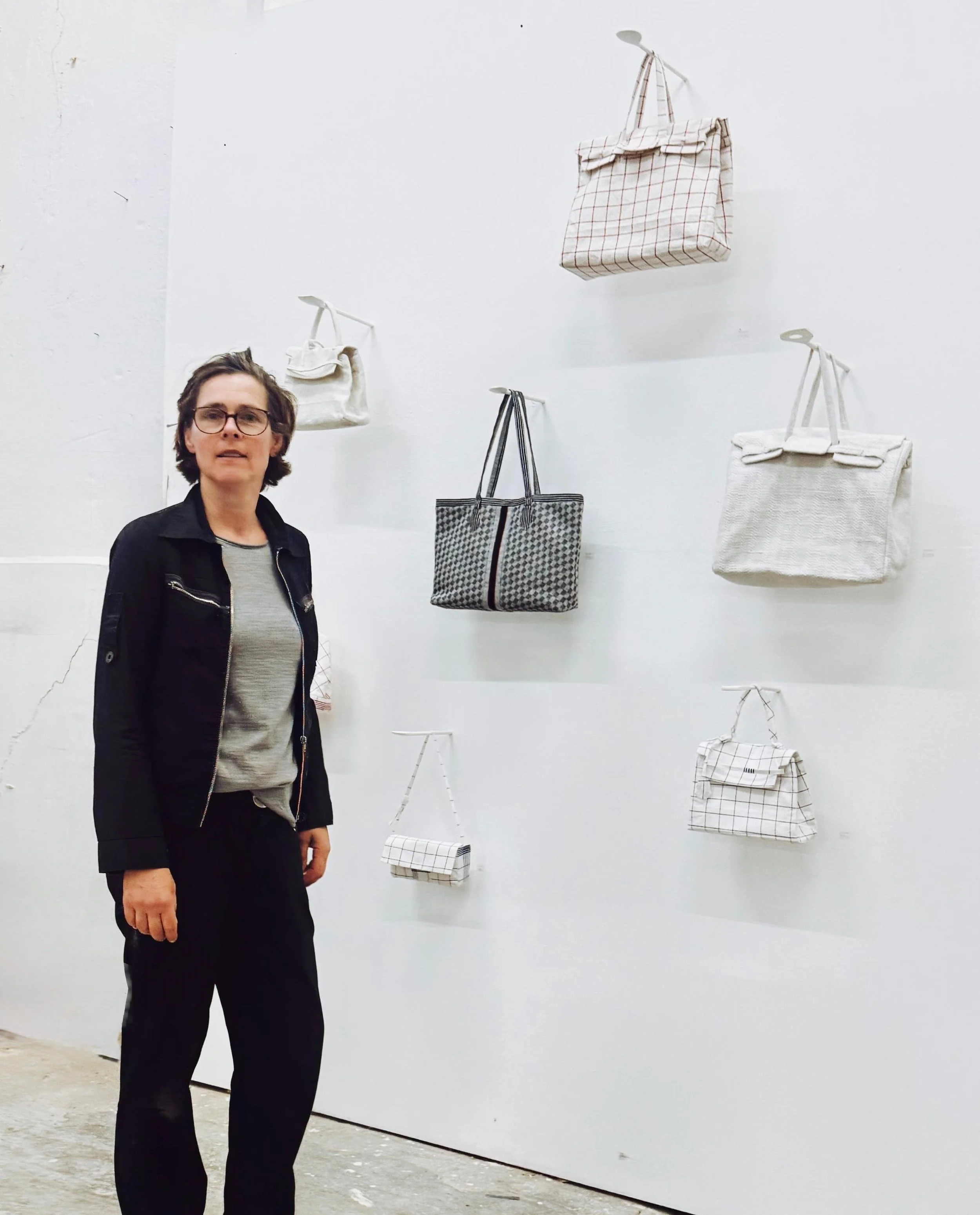 Am Donnerstag, 17. September, um 18 Uhr findet ein Artist Talk mit der K&uuml;nstlerin Annette Streyl @streylannette im Caf&eacute; Entenwerder1 @entenwerder1 statt.

Das K&uuml;nstleringespr&auml;ch mit Annette Streyl wird von Andrea M&ouml;ller (Pu