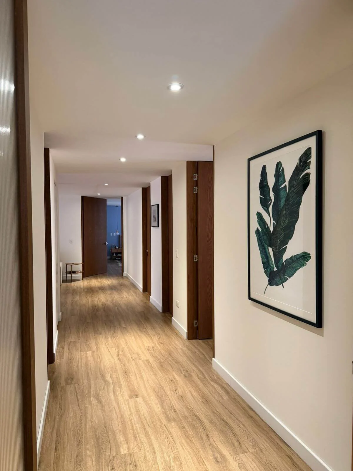 Diseño Interior_Bliss Home Design_Mariana Jaramillo_Proyecto Casa 301_Corredor.jpeg